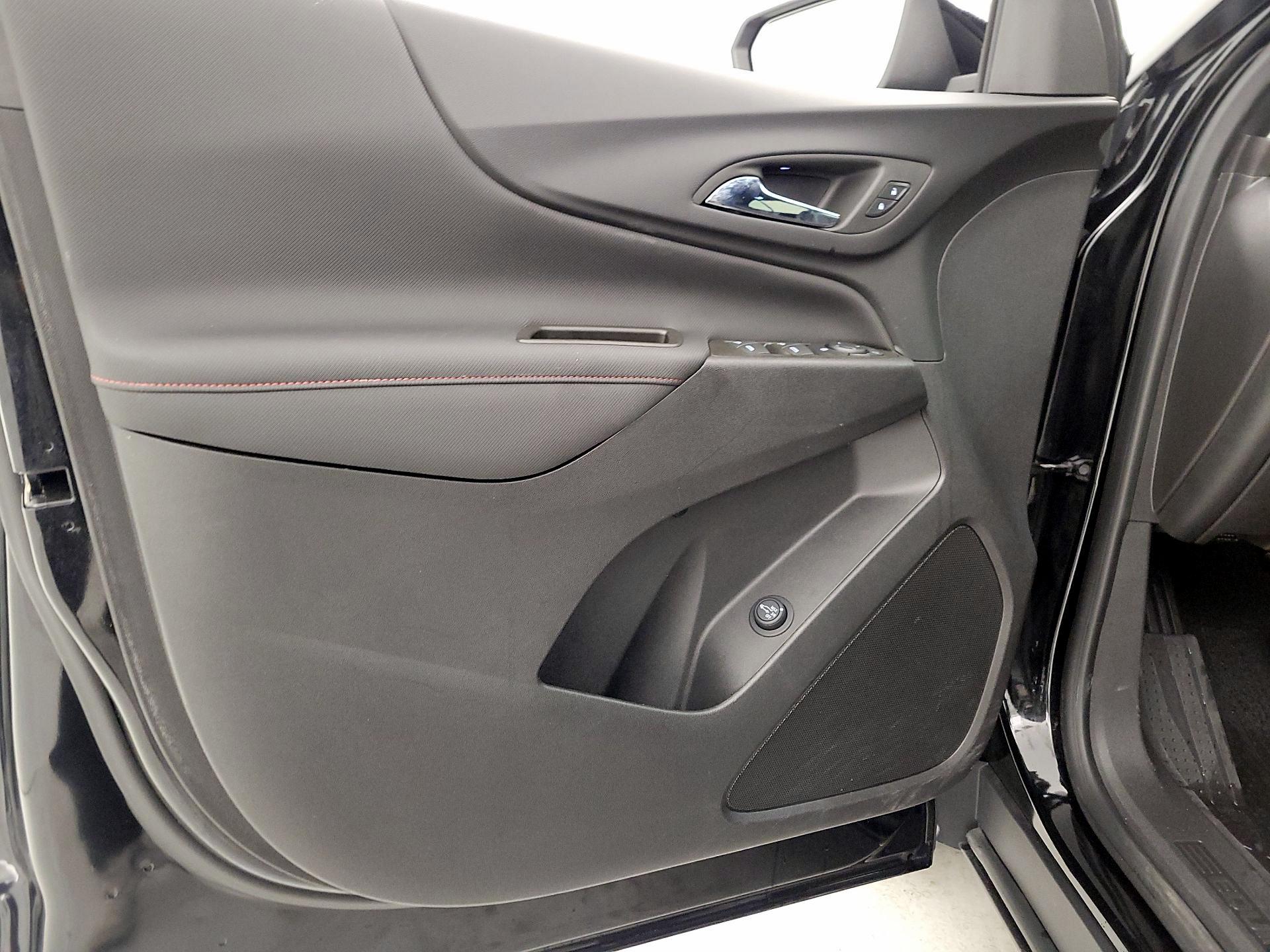 Thumbnail: 2023 Chevrolet Equinox - 12