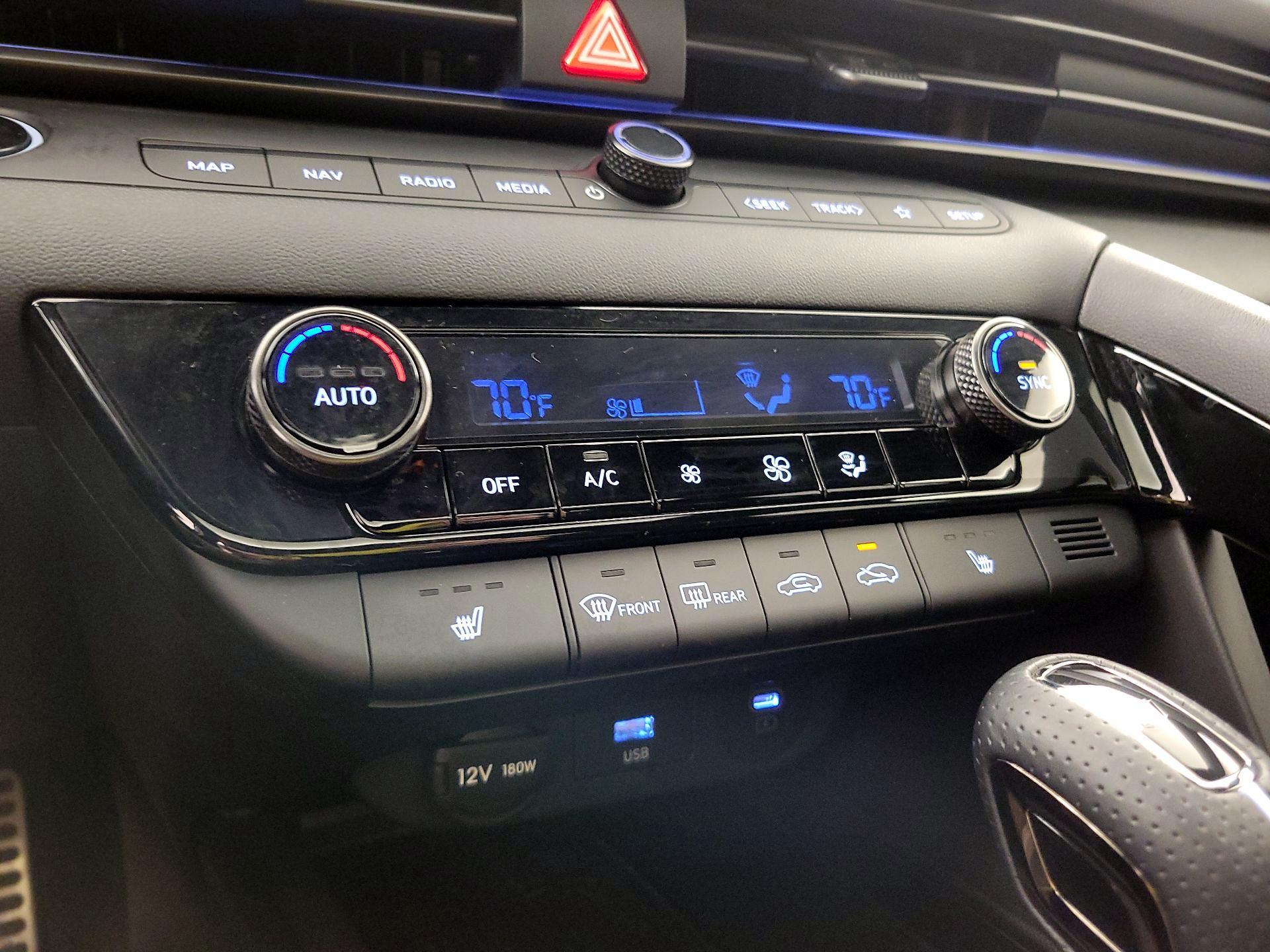 Thumbnail: 2025 Hyundai Elantra - 17