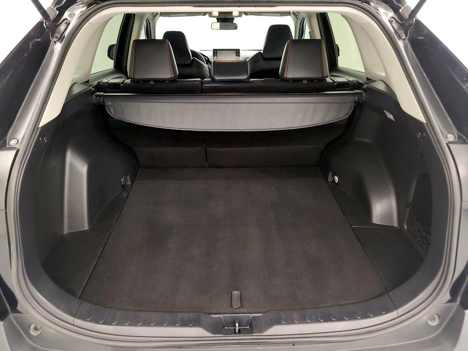 Thumbnail: 2020 Toyota RAV4 - 20