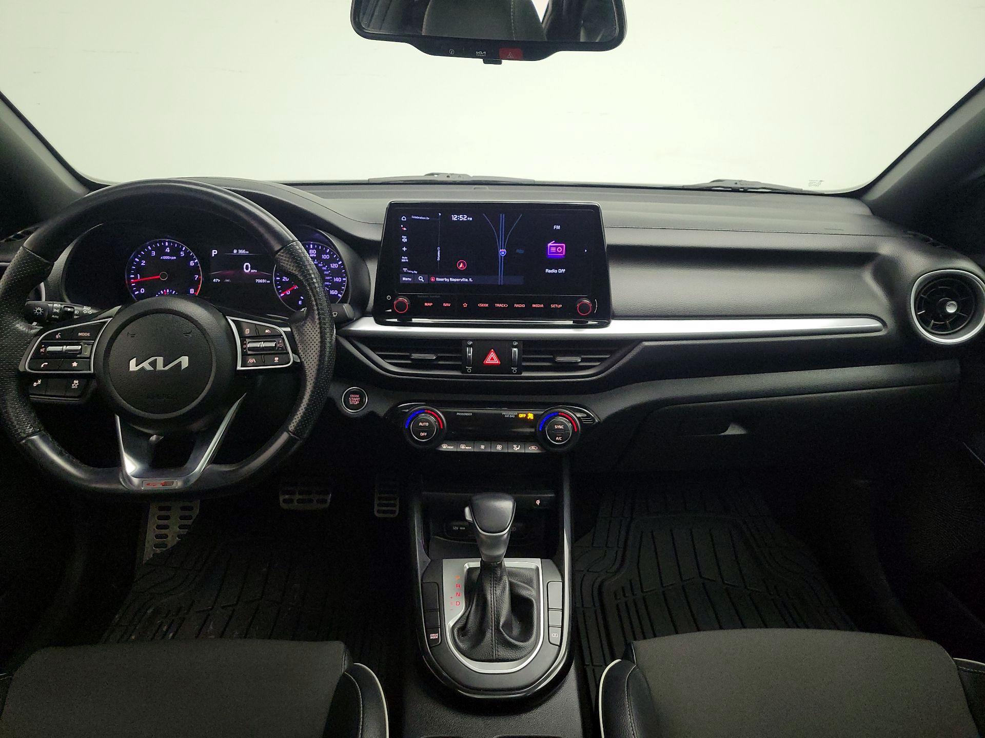 Thumbnail: 2024 Kia Forte - 9