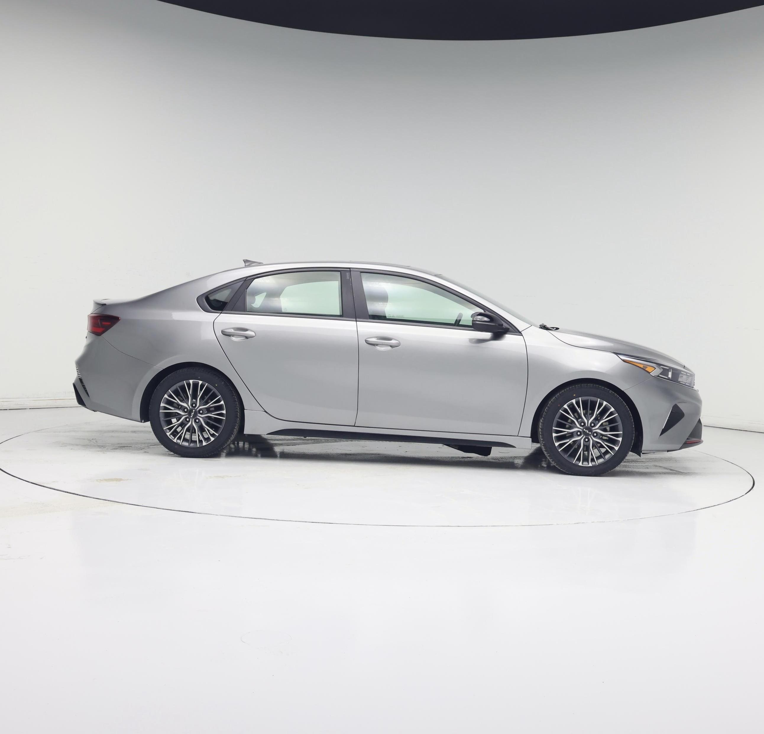 Thumbnail: 2024 Kia Forte - 7