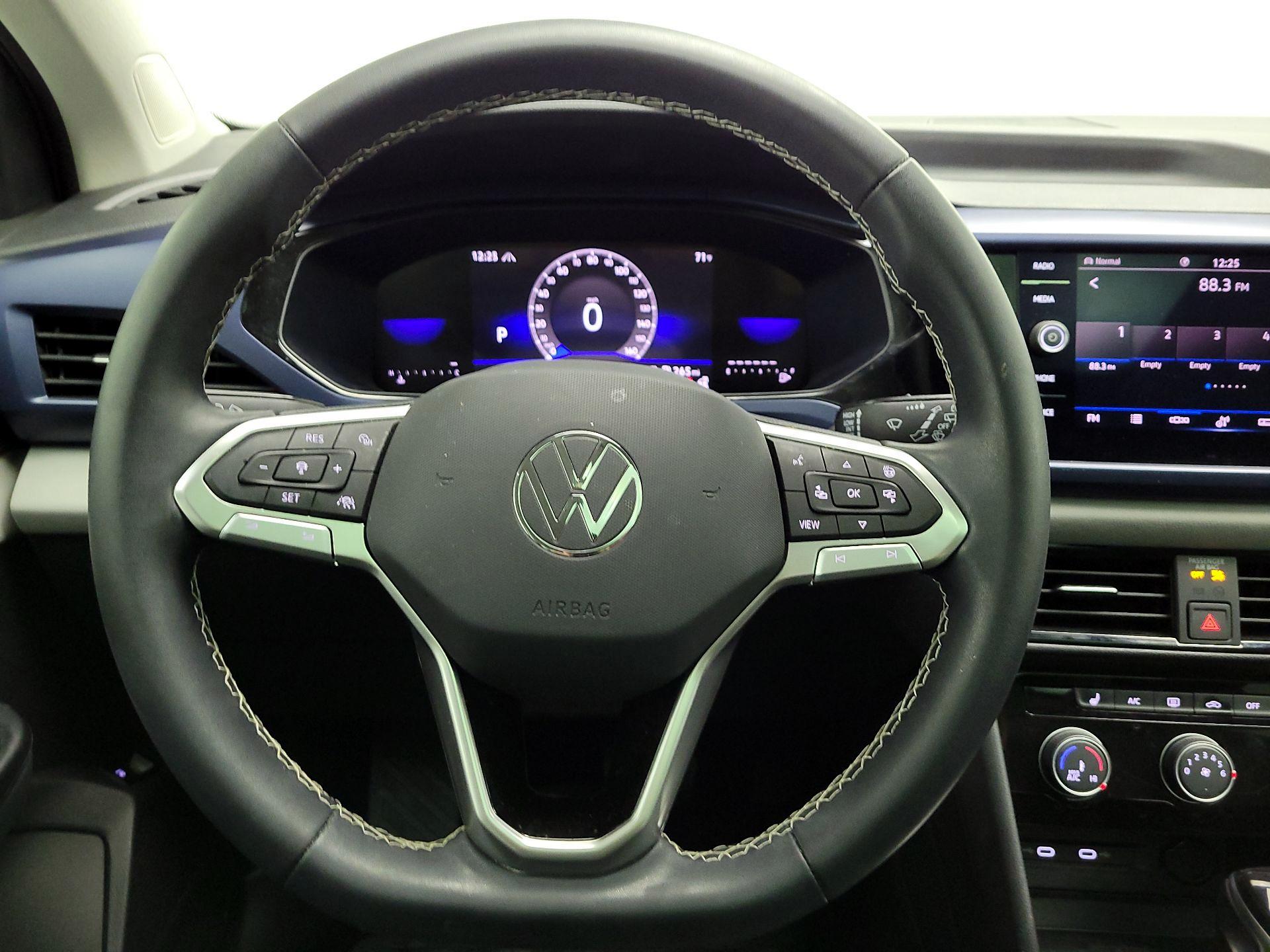 Thumbnail: 2023 Volkswagen Taos - 10