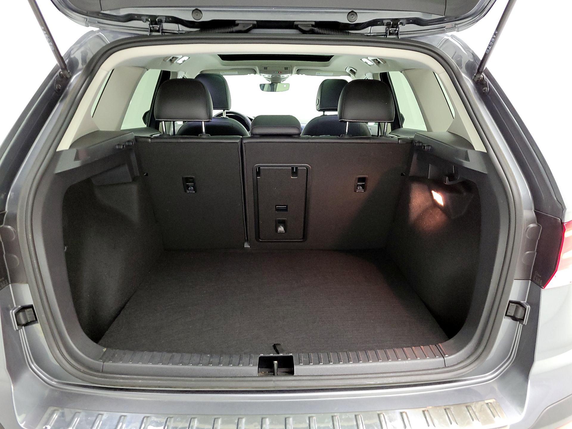 Thumbnail: 2023 Volkswagen Taos - 17