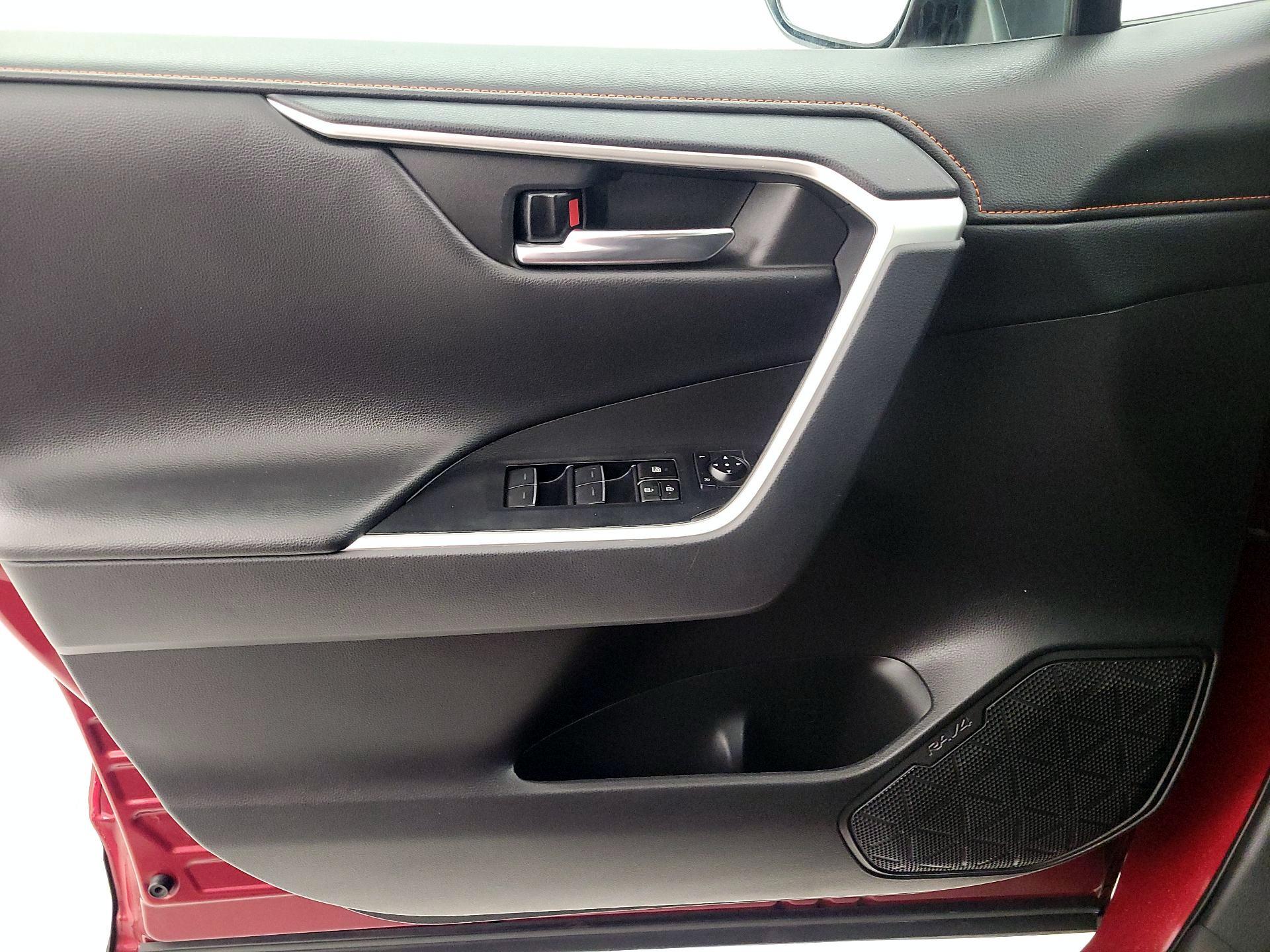 Thumbnail: 2024 Toyota RAV4 - 12