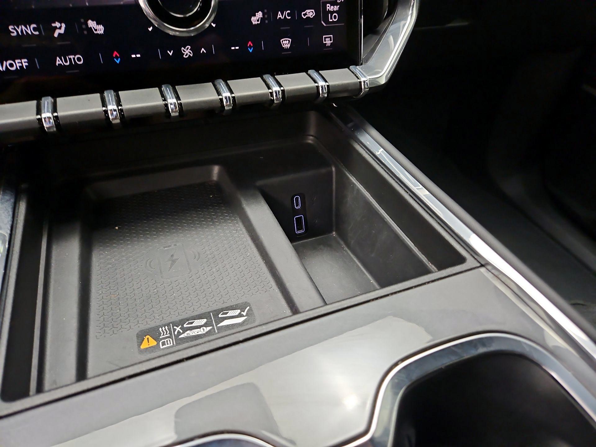 Thumbnail: 2025 GMC Acadia - 18