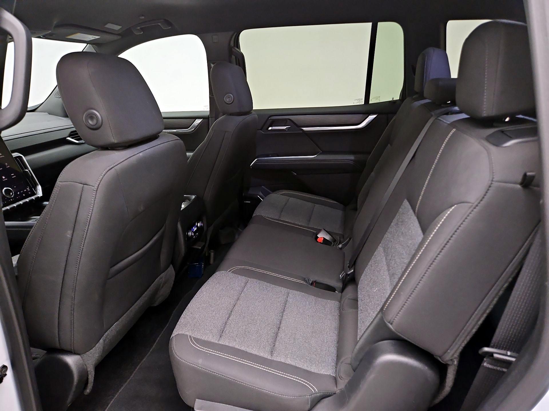 Thumbnail: 2025 GMC Acadia - 19
