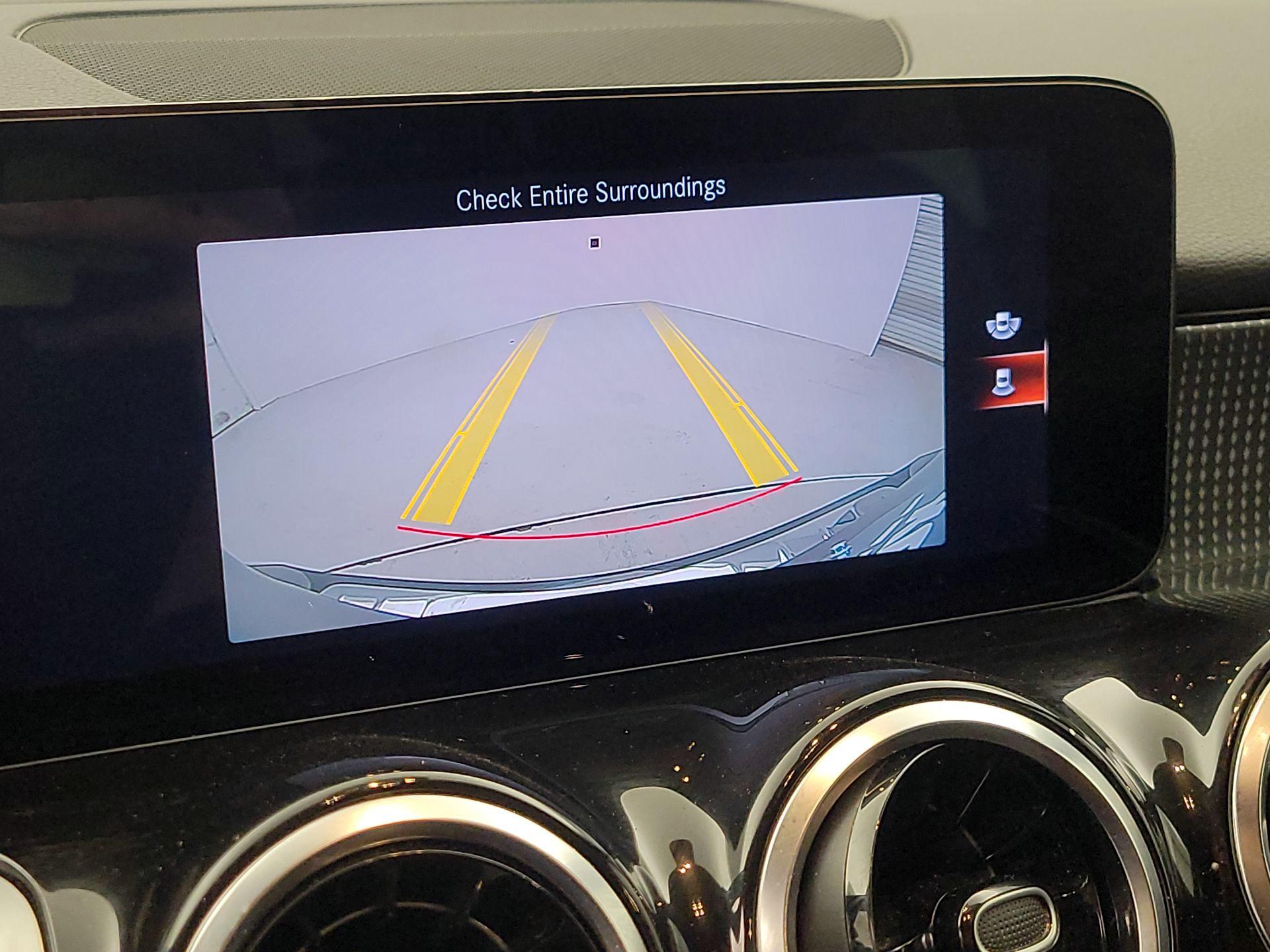 Thumbnail: 2022 Mercedes-Benz GLB - 14