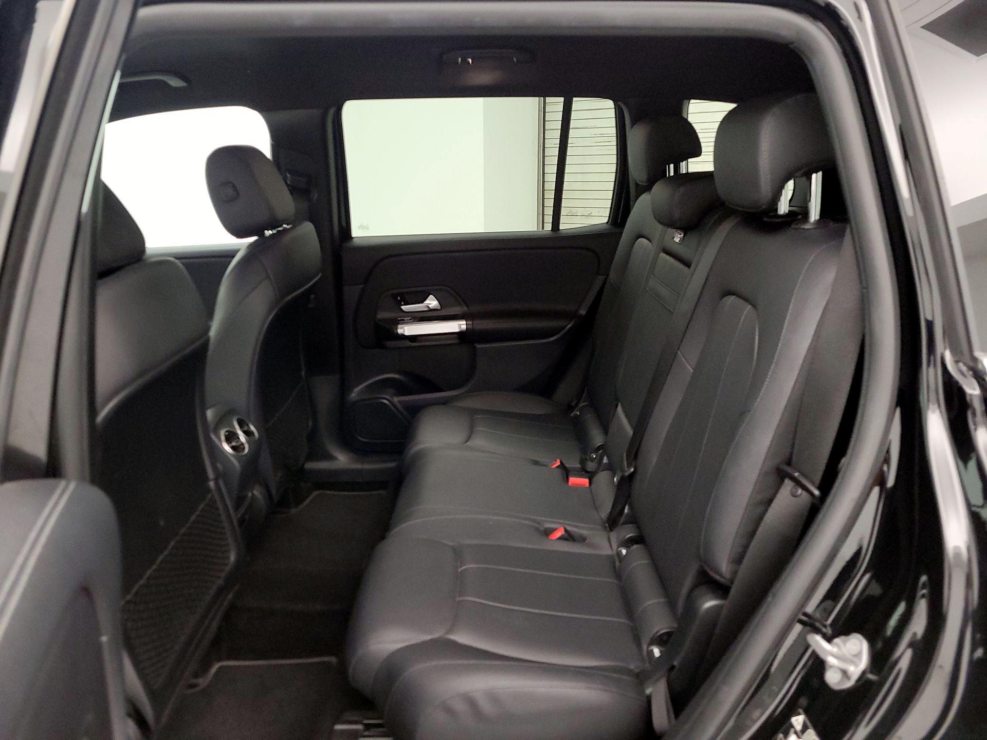 Thumbnail: 2022 Mercedes-Benz GLB - 19