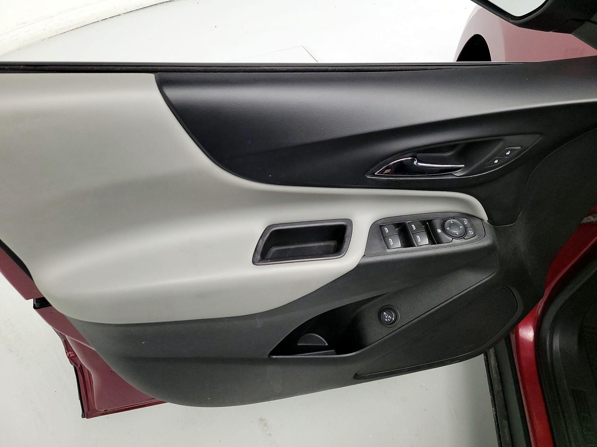 Thumbnail: 2018 Chevrolet Equinox - 12