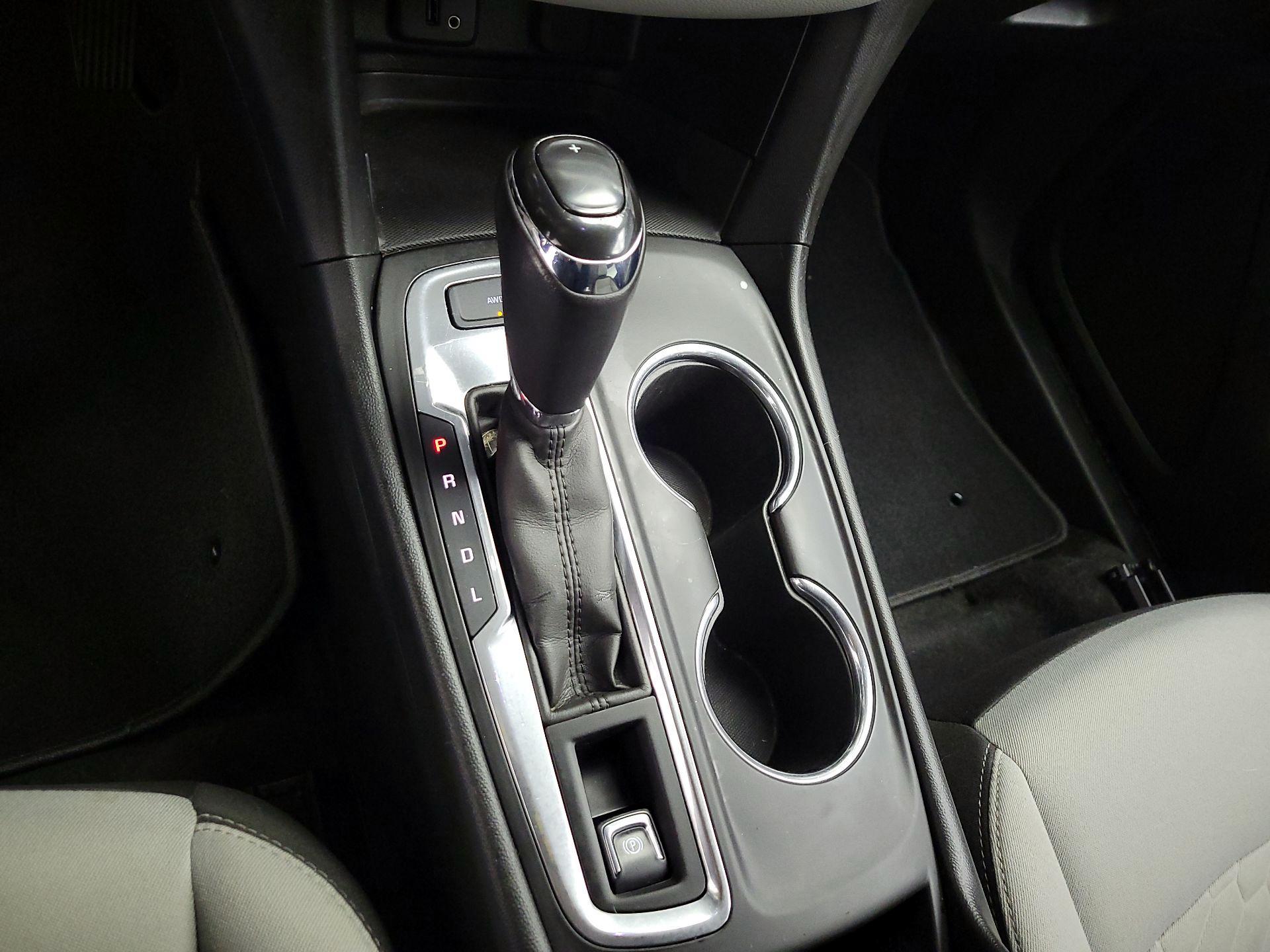 Thumbnail: 2018 Chevrolet Equinox - 17