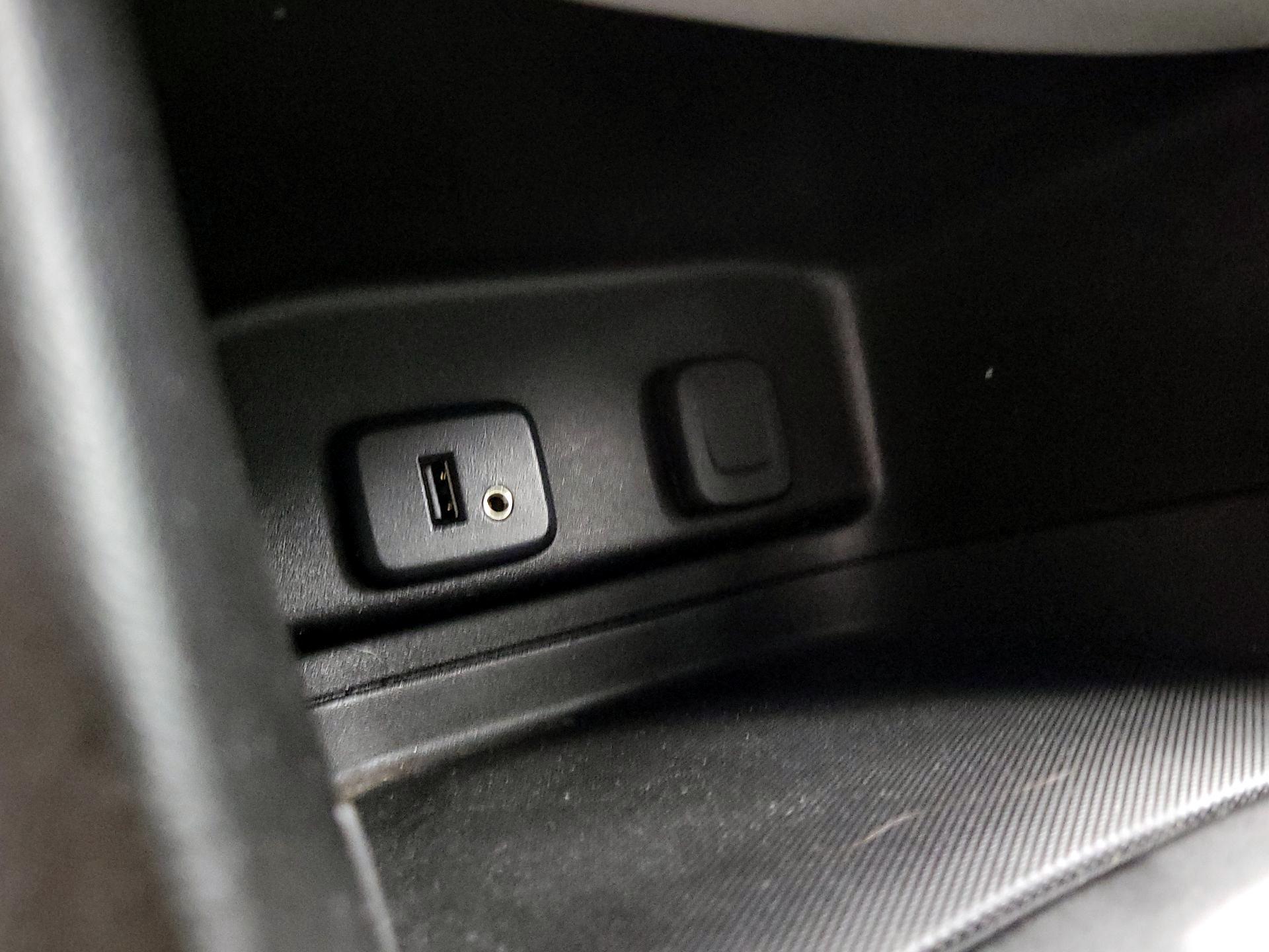 Thumbnail: 2018 Chevrolet Equinox - 18