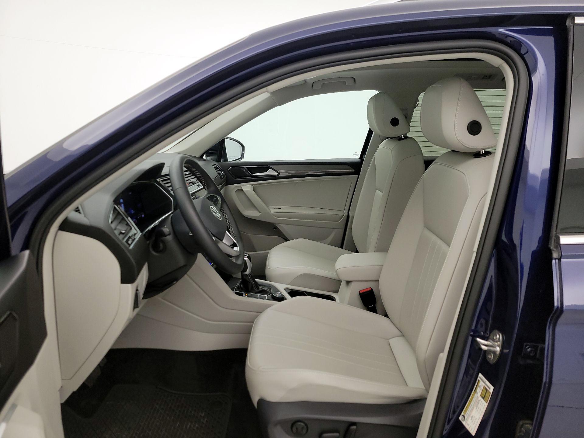 Thumbnail: 2024 Volkswagen Tiguan - 11