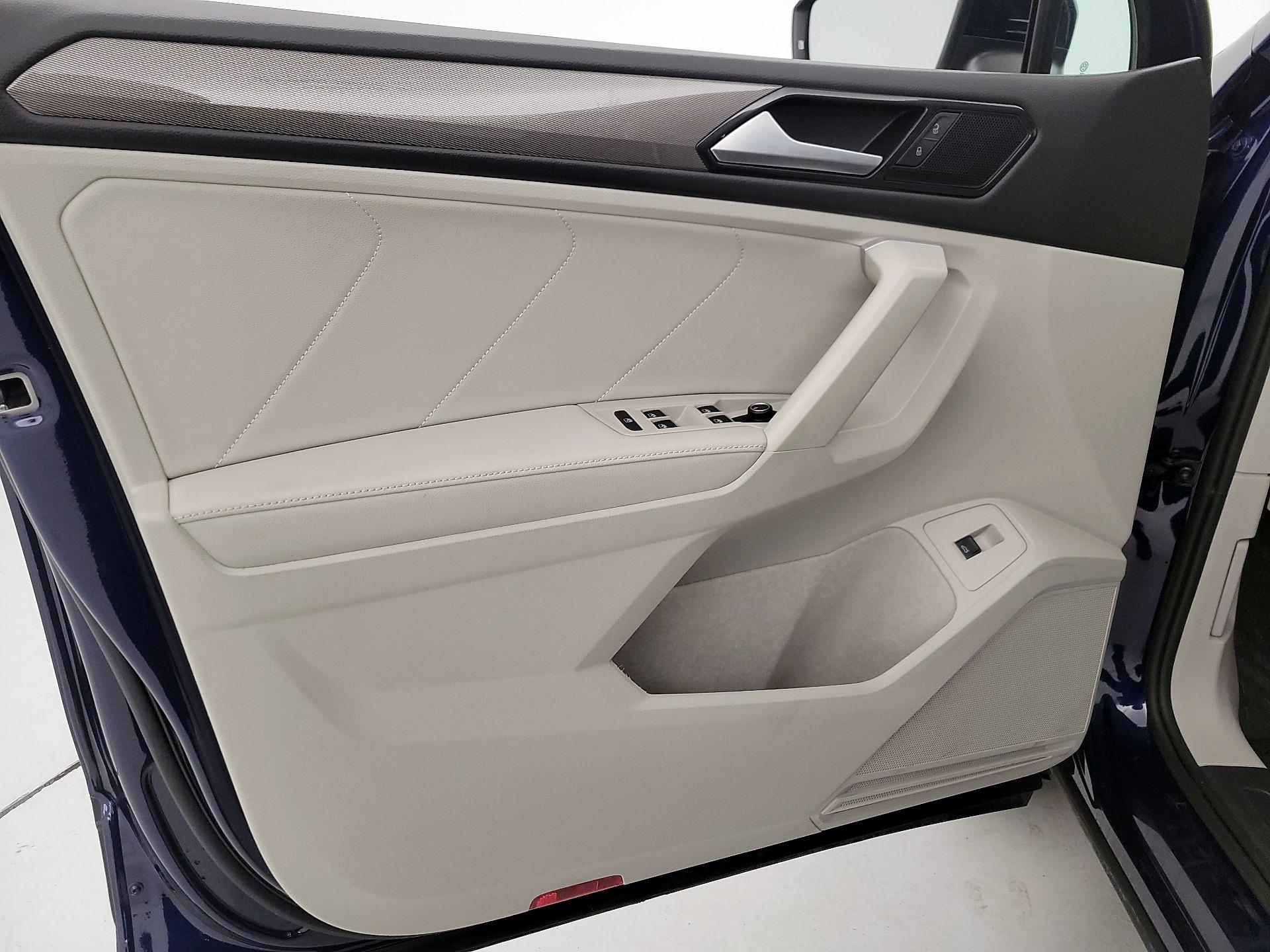 Thumbnail: 2024 Volkswagen Tiguan - 12