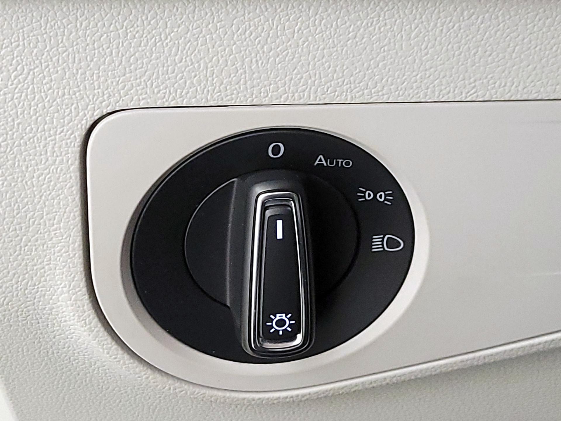 Thumbnail: 2024 Volkswagen Tiguan - 13