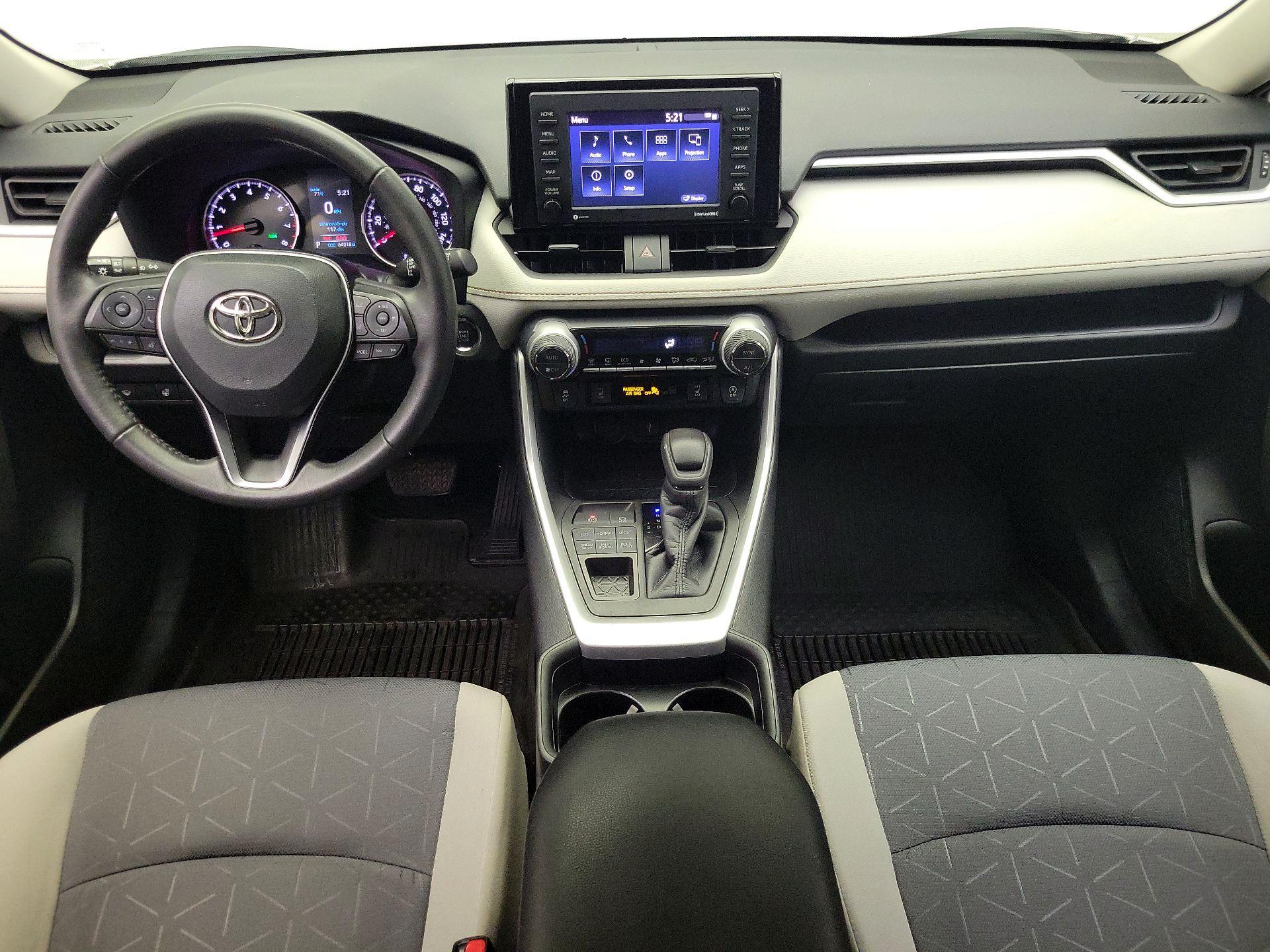 Thumbnail: 2021 Toyota RAV4 - 9