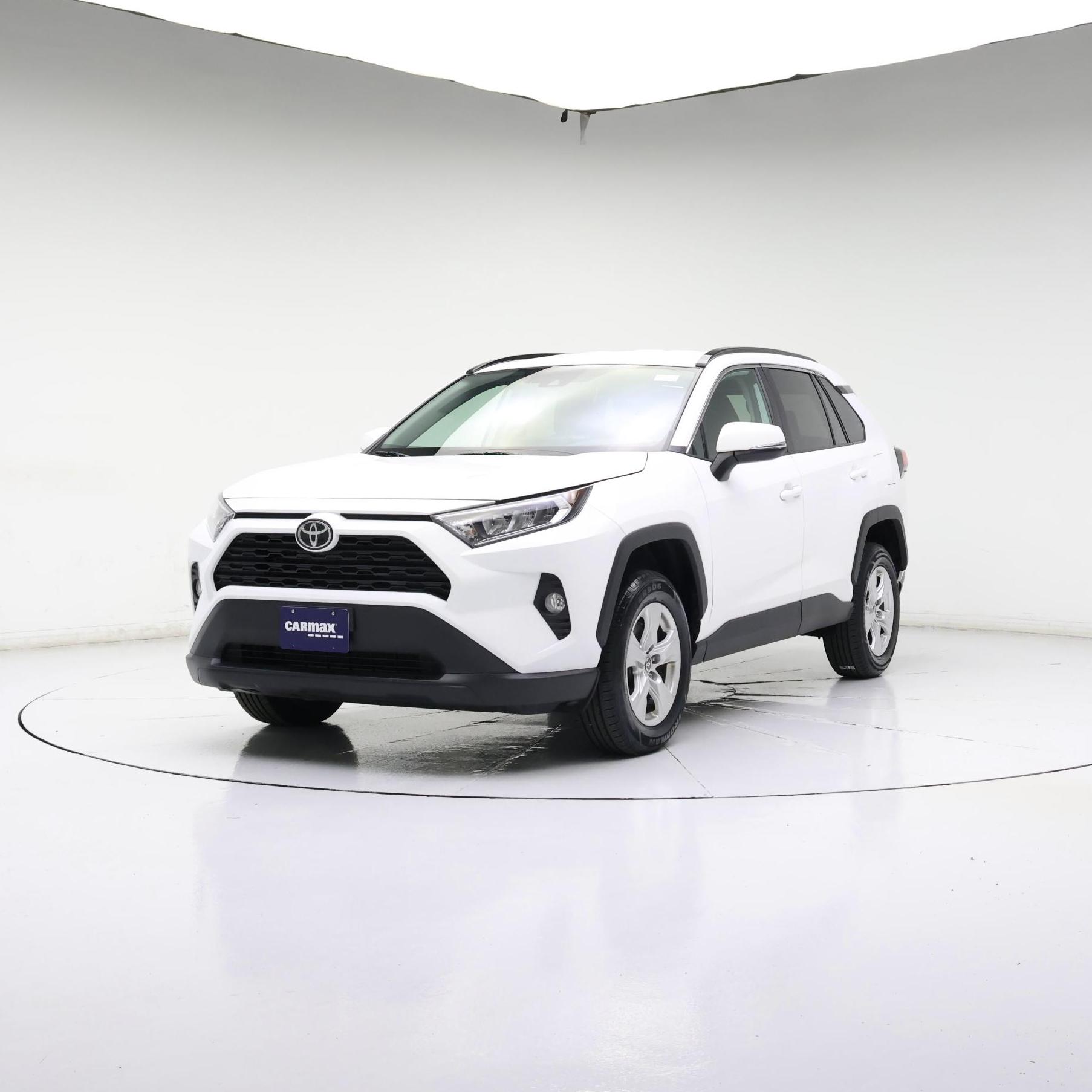 Thumbnail: 2021 Toyota RAV4 - 4