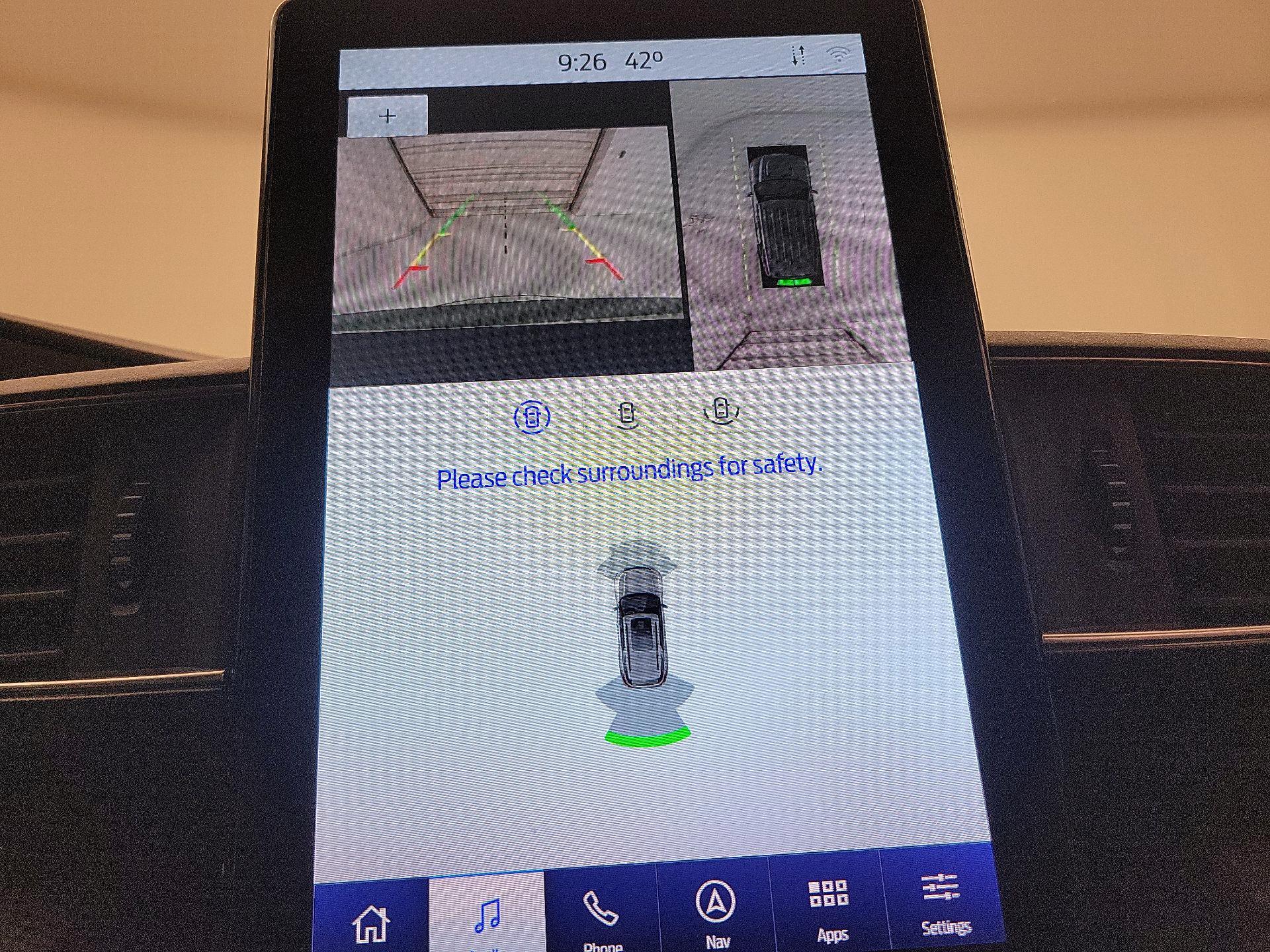 Thumbnail: 2021 Ford Explorer - 15