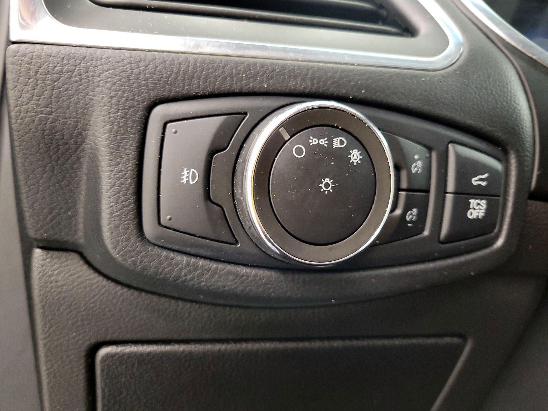 Thumbnail: 2020 Ford Edge - 13