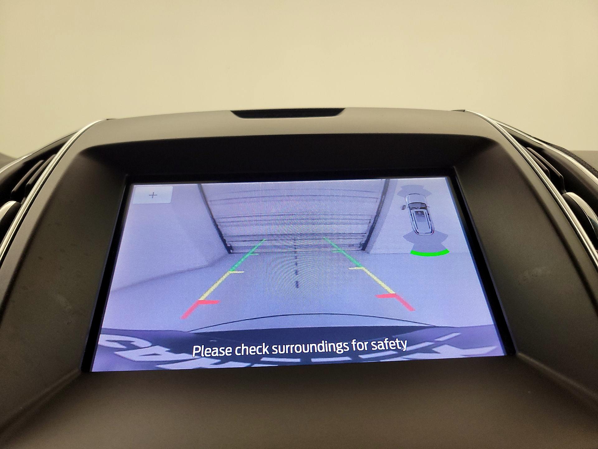 Thumbnail: 2020 Ford Edge - 14