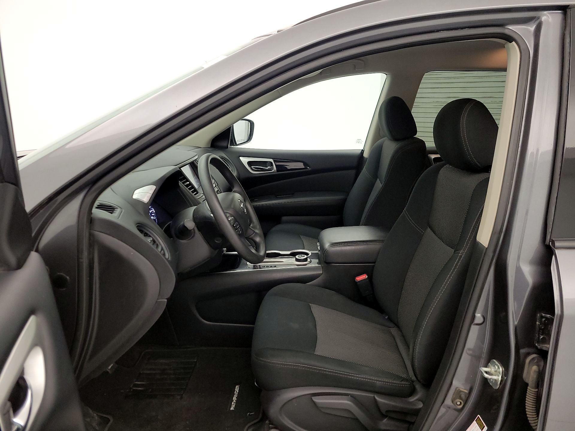 Thumbnail: 2019 Nissan Pathfinder - 11