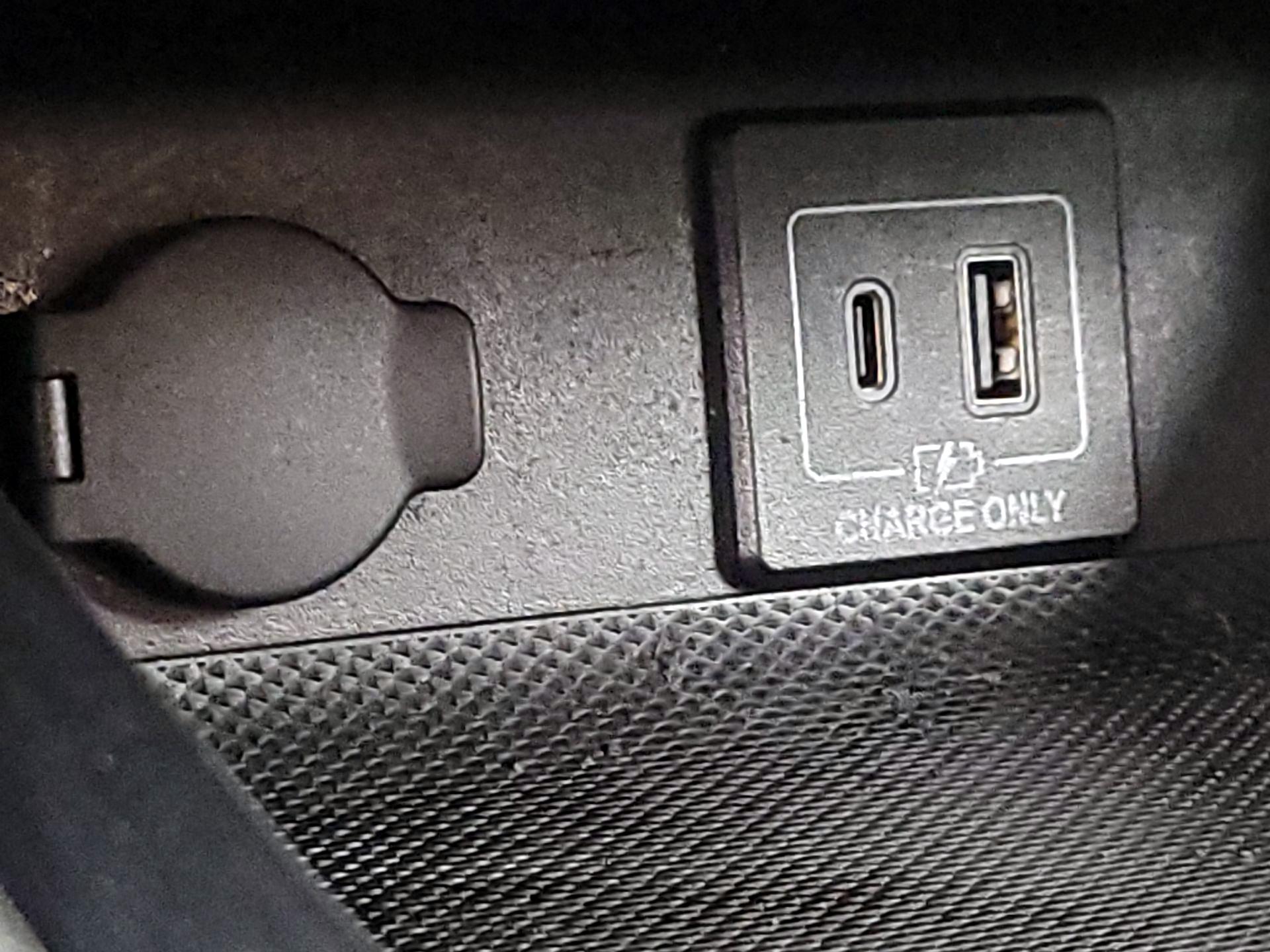 Thumbnail: 2019 Nissan Pathfinder - 18