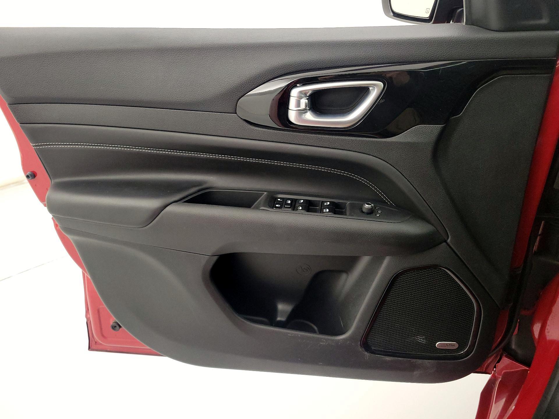 Thumbnail: 2023 Jeep Compass - 12