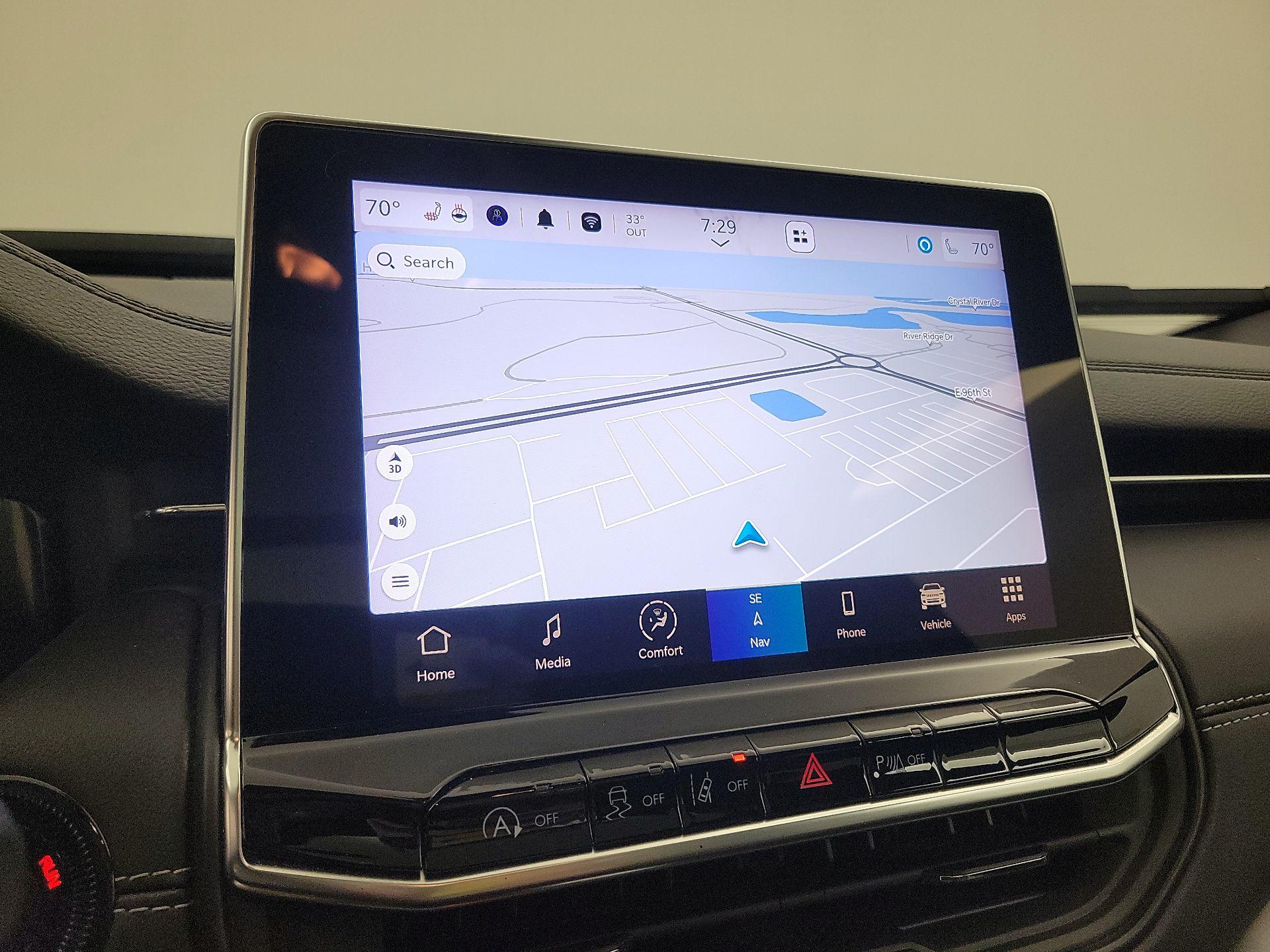 Thumbnail: 2023 Jeep Compass - 14