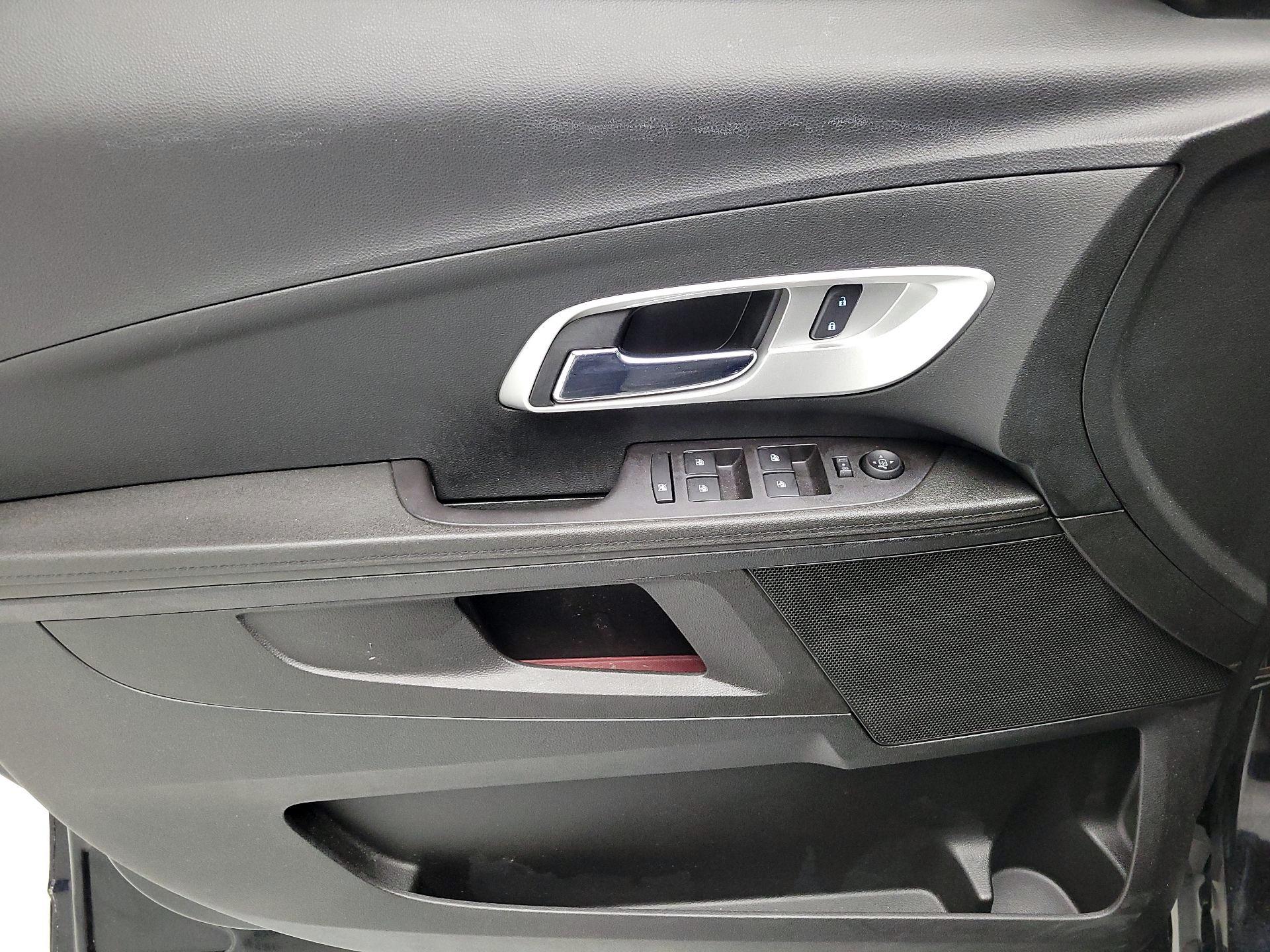 Thumbnail: 2017 Chevrolet Equinox - 12