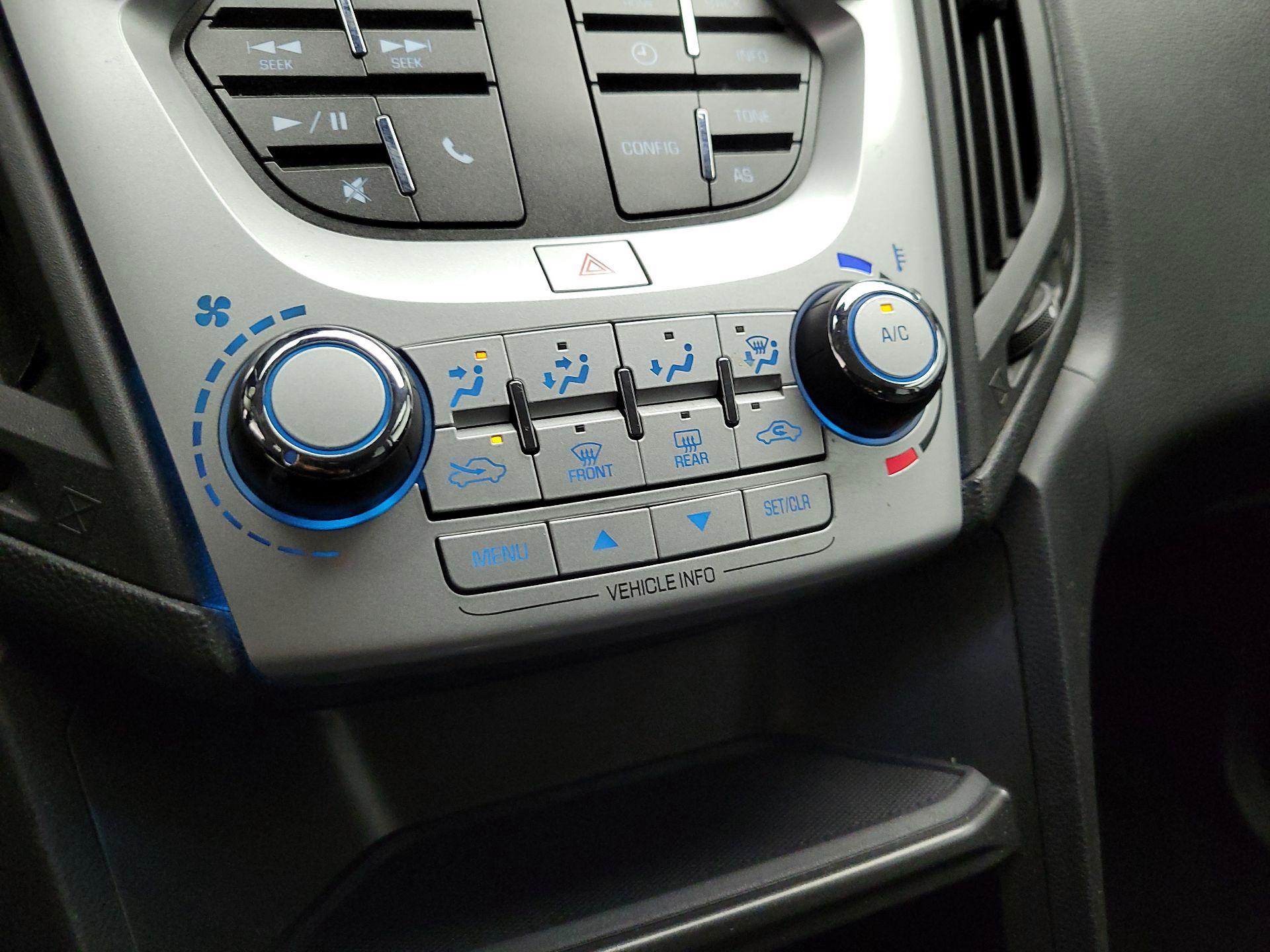 Thumbnail: 2017 Chevrolet Equinox - 15