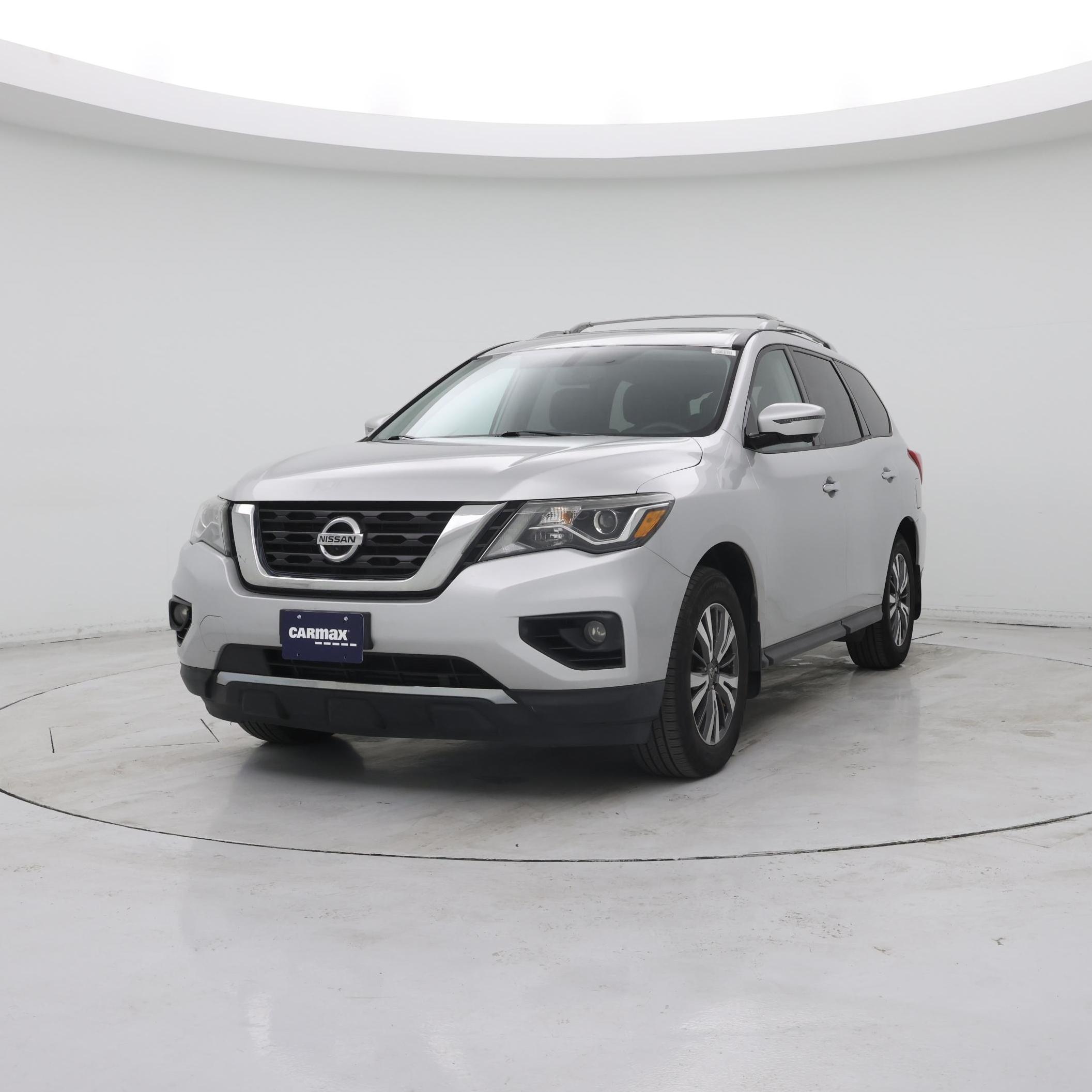Thumbnail: 2017 Nissan Pathfinder - 4