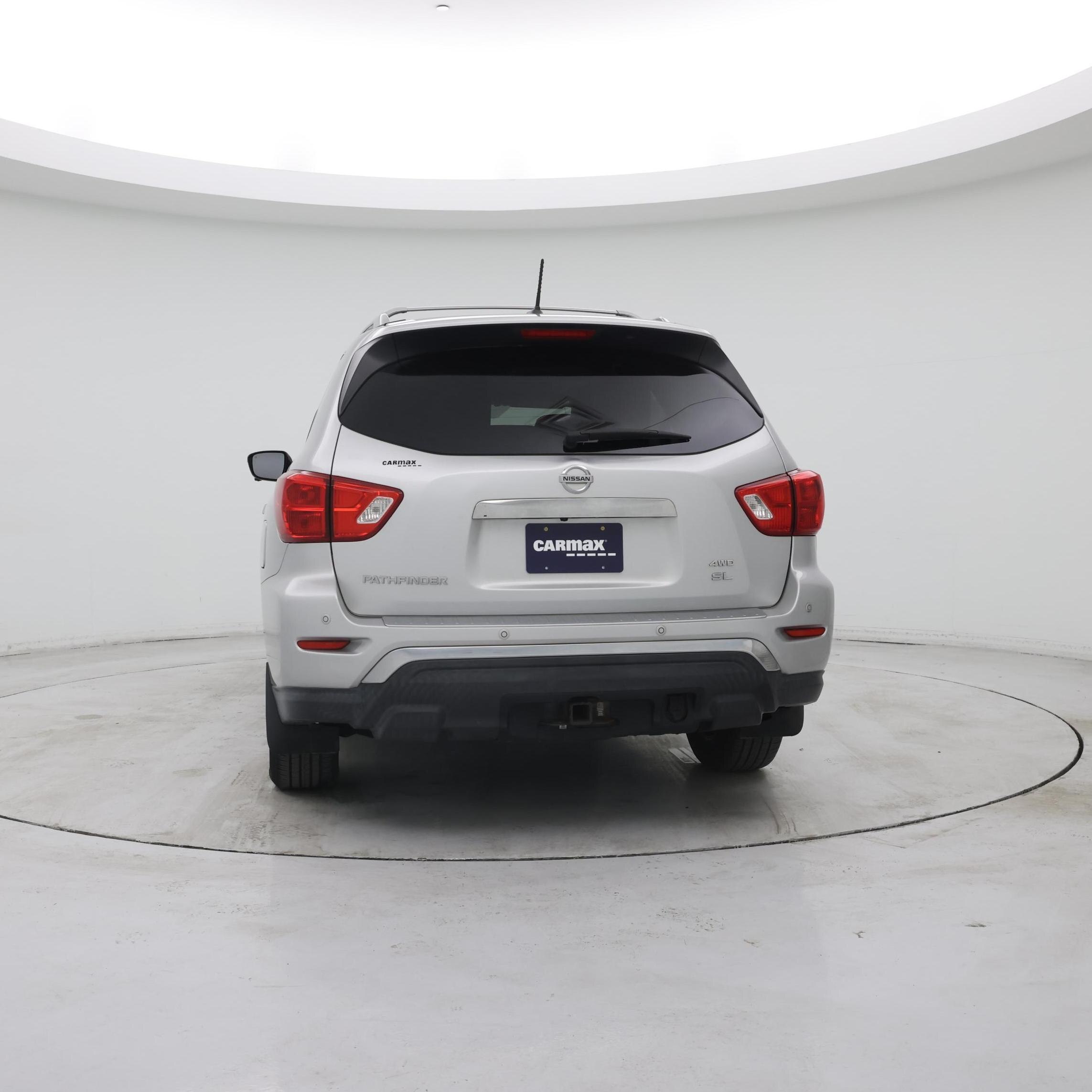 Thumbnail: 2017 Nissan Pathfinder - 6