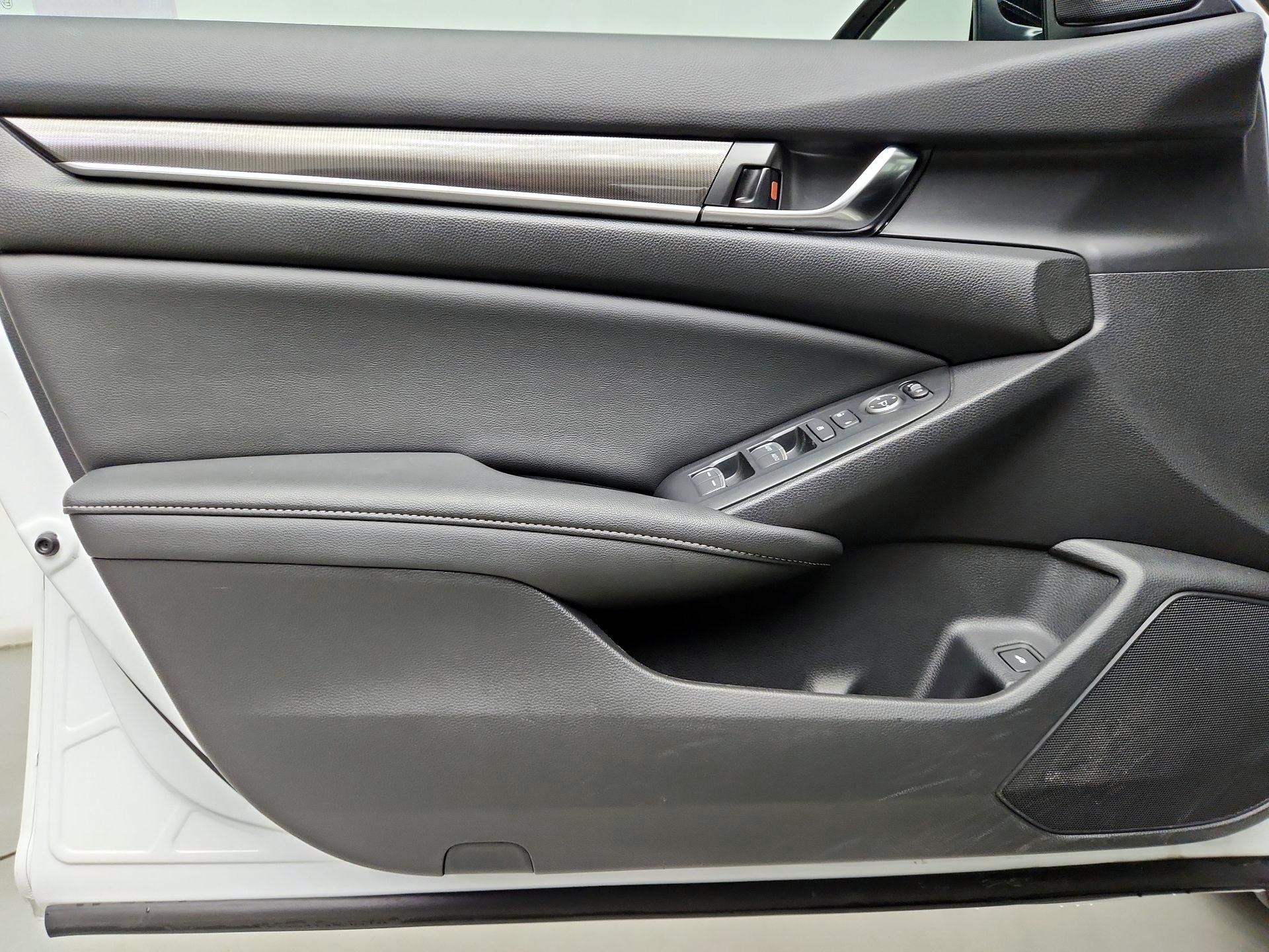 Thumbnail: 2022 Honda Accord - 12