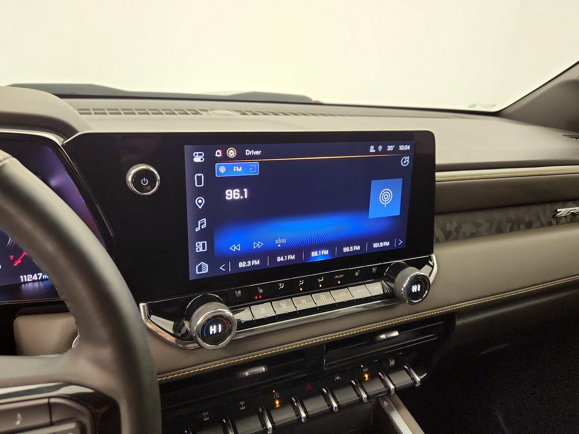 Thumbnail: 2024 Chevrolet Colorado - 15