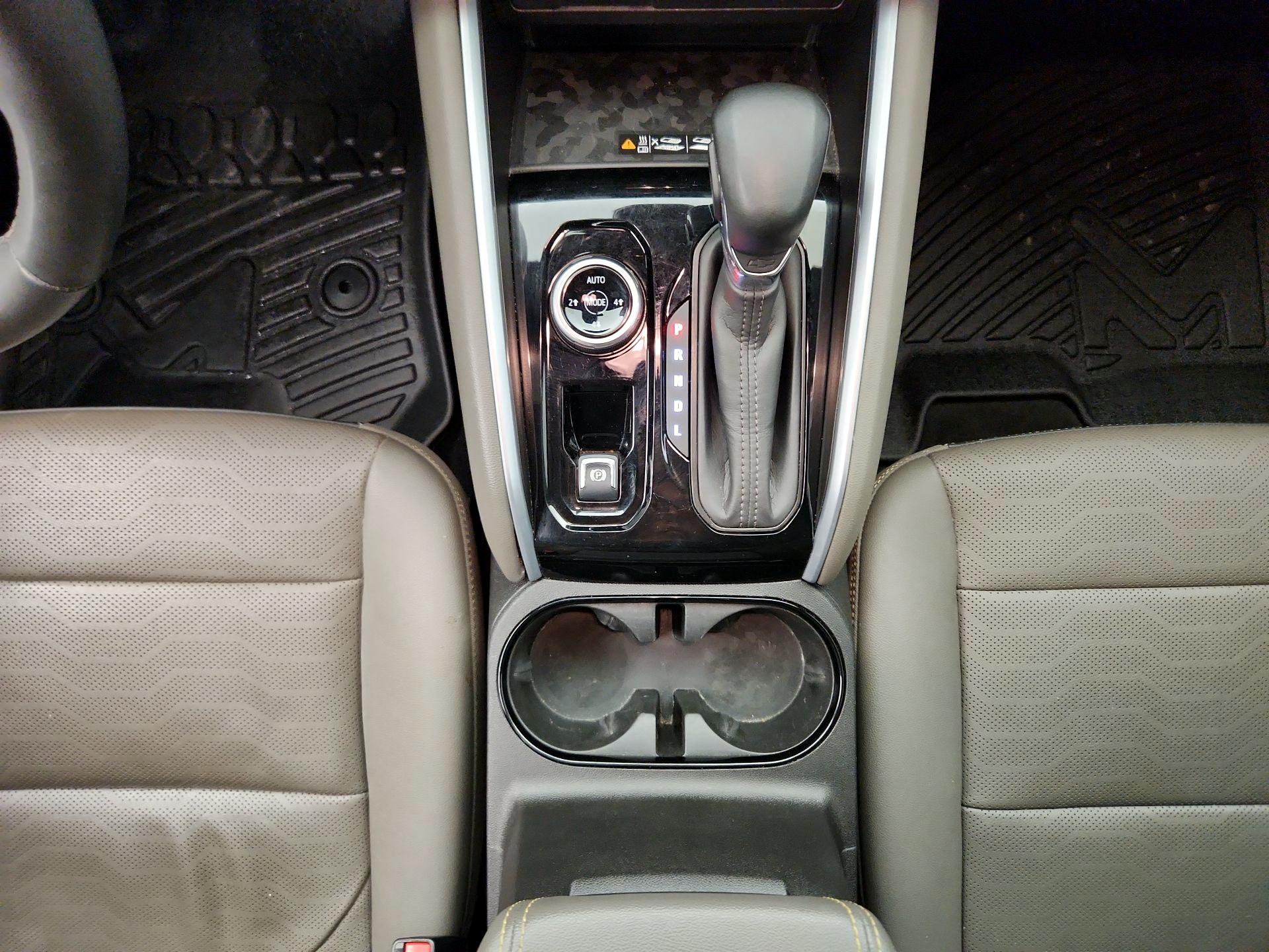 Thumbnail: 2024 Chevrolet Colorado - 17