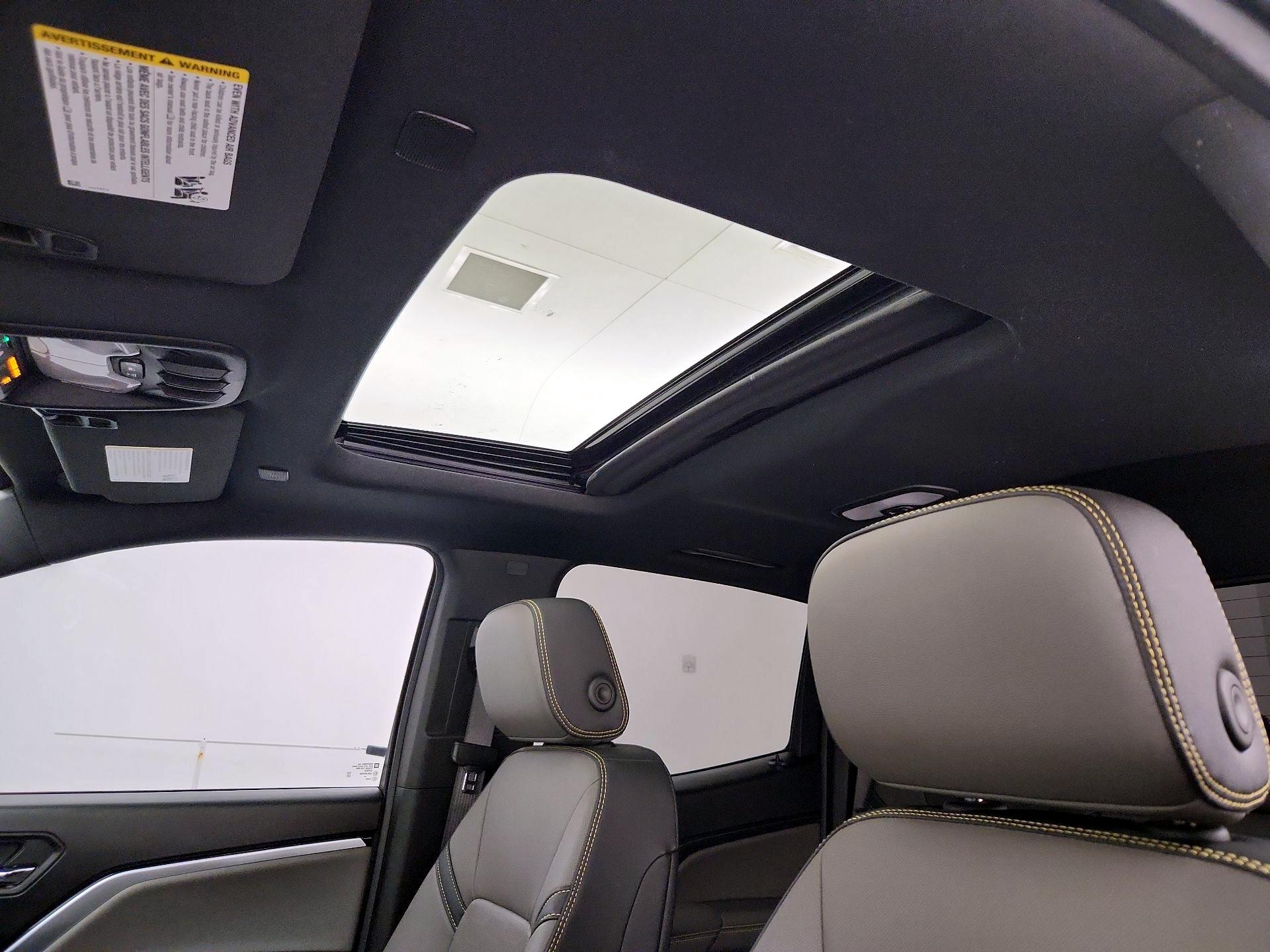 Thumbnail: 2024 Chevrolet Colorado - 19