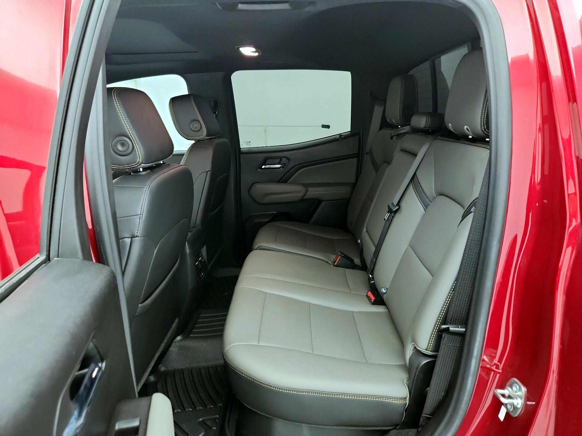 Thumbnail: 2024 Chevrolet Colorado - 20