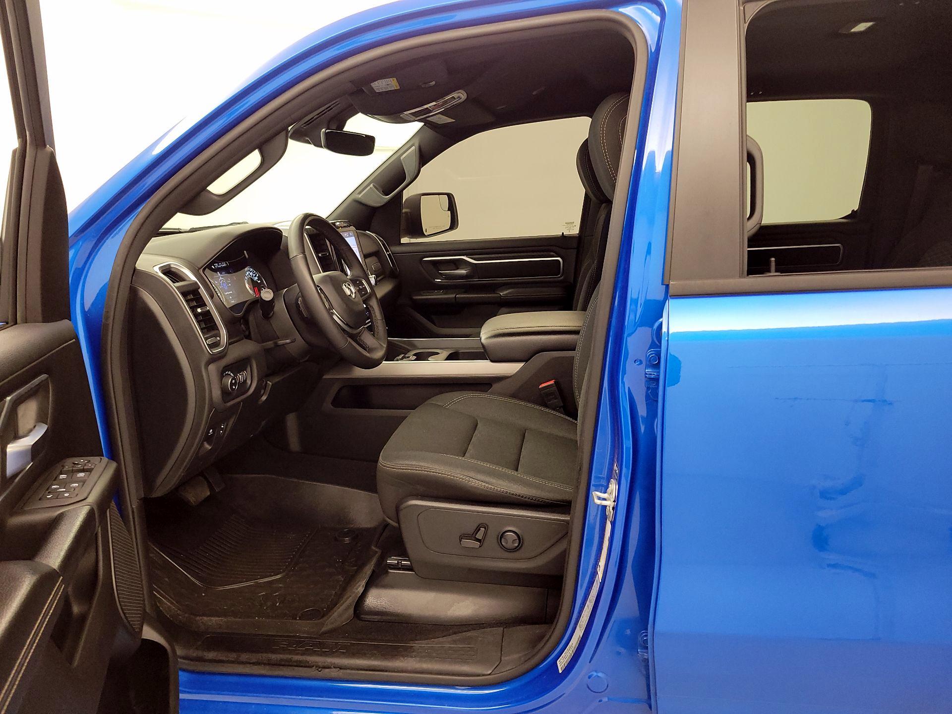 Thumbnail: 2025 RAM 1500 - 11