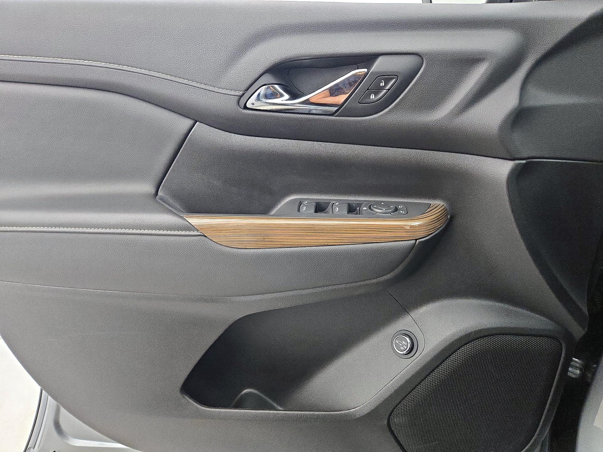 Thumbnail: 2023 GMC Acadia - 12