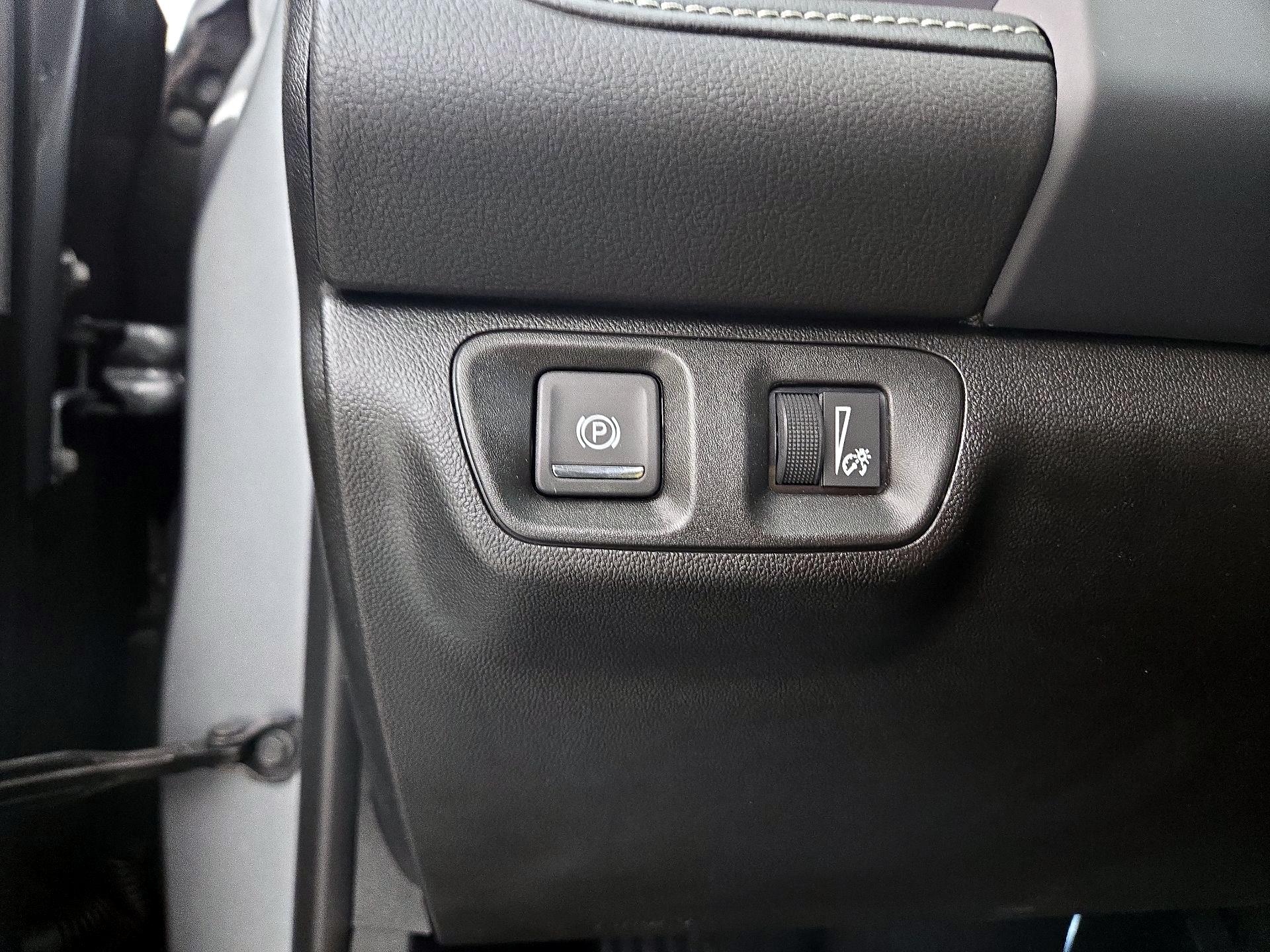 Thumbnail: 2023 GMC Acadia - 13