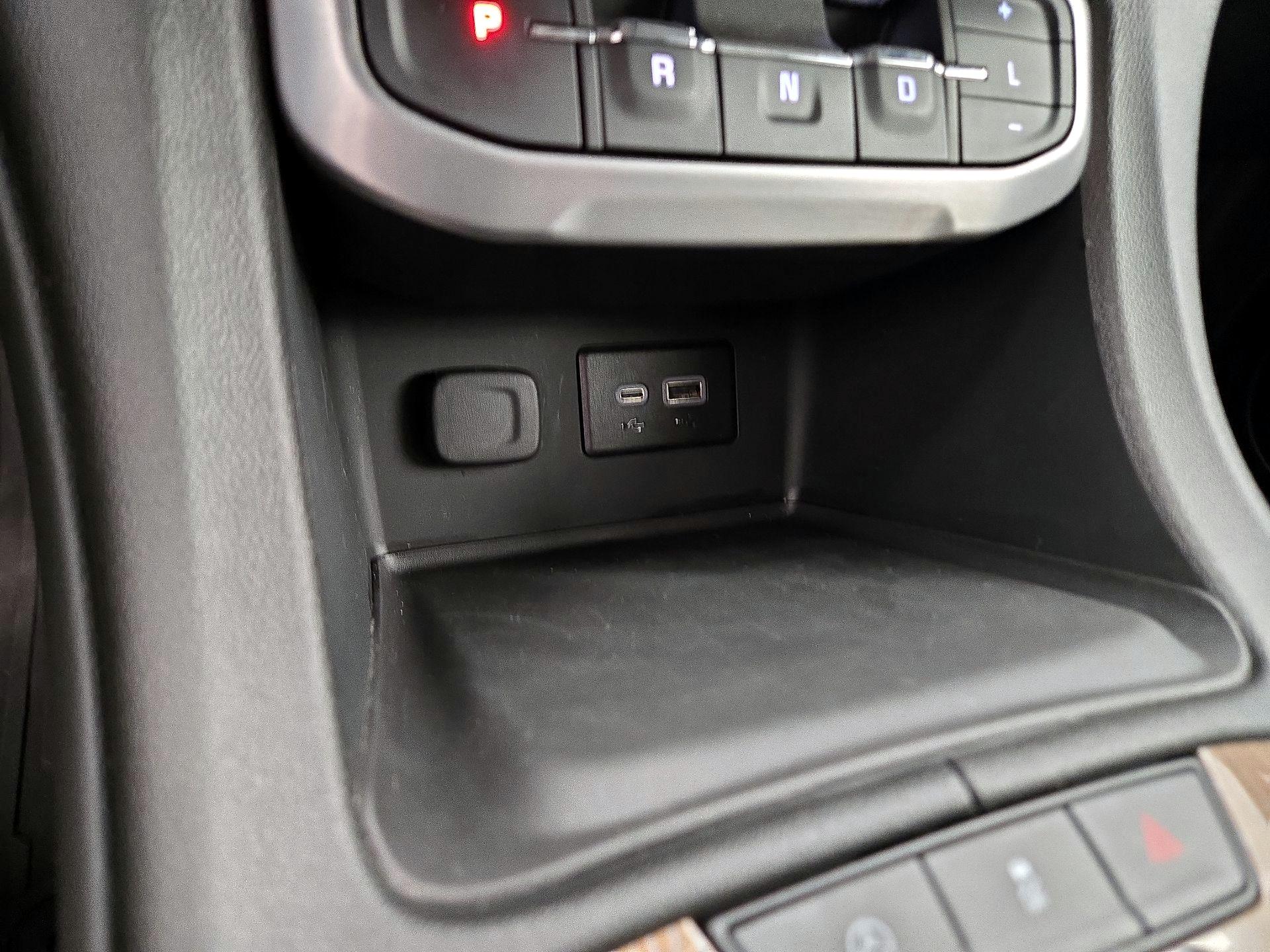 Thumbnail: 2023 GMC Acadia - 18