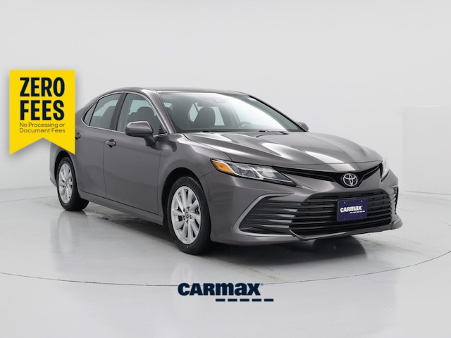Gray 2024 Toyota Camry Sedan Front-Wheel Drive Automatic