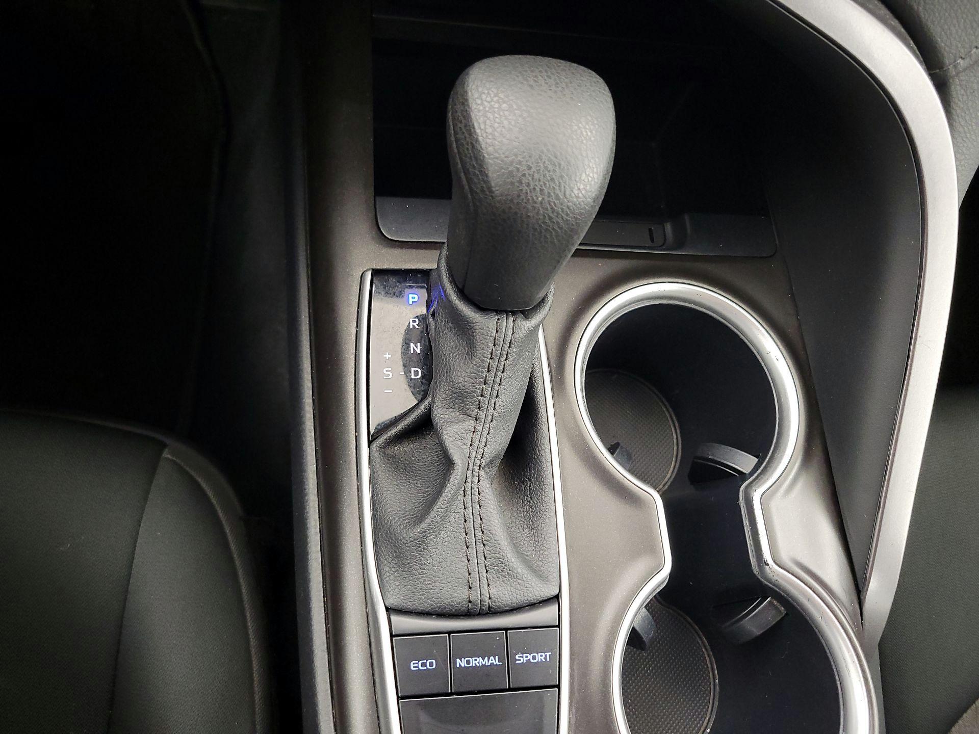 Thumbnail: 2024 Toyota Camry - 17