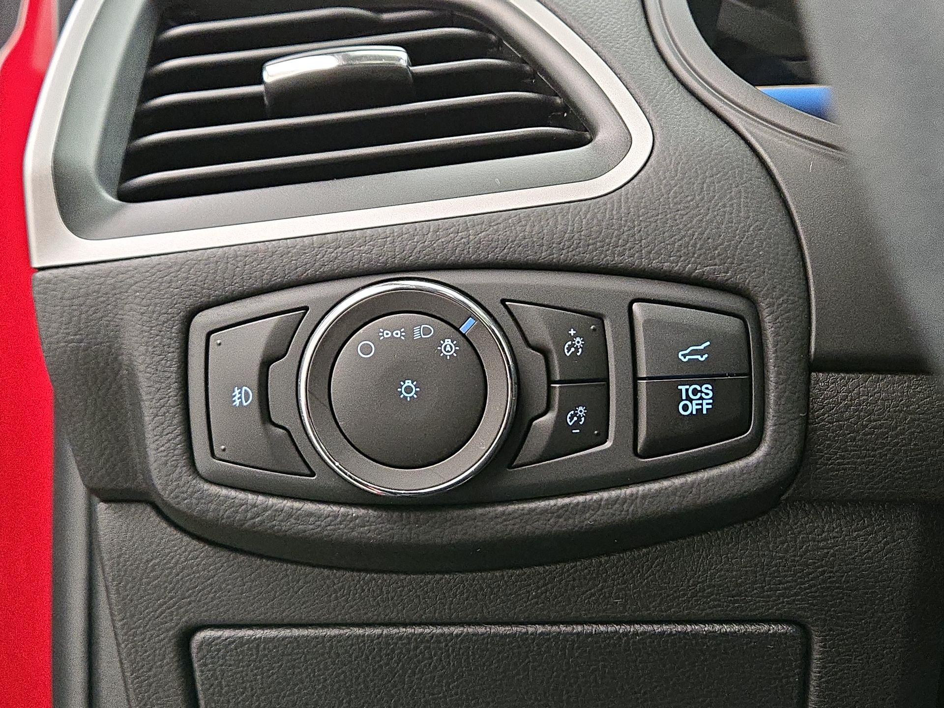 Thumbnail: 2023 Ford Edge - 13