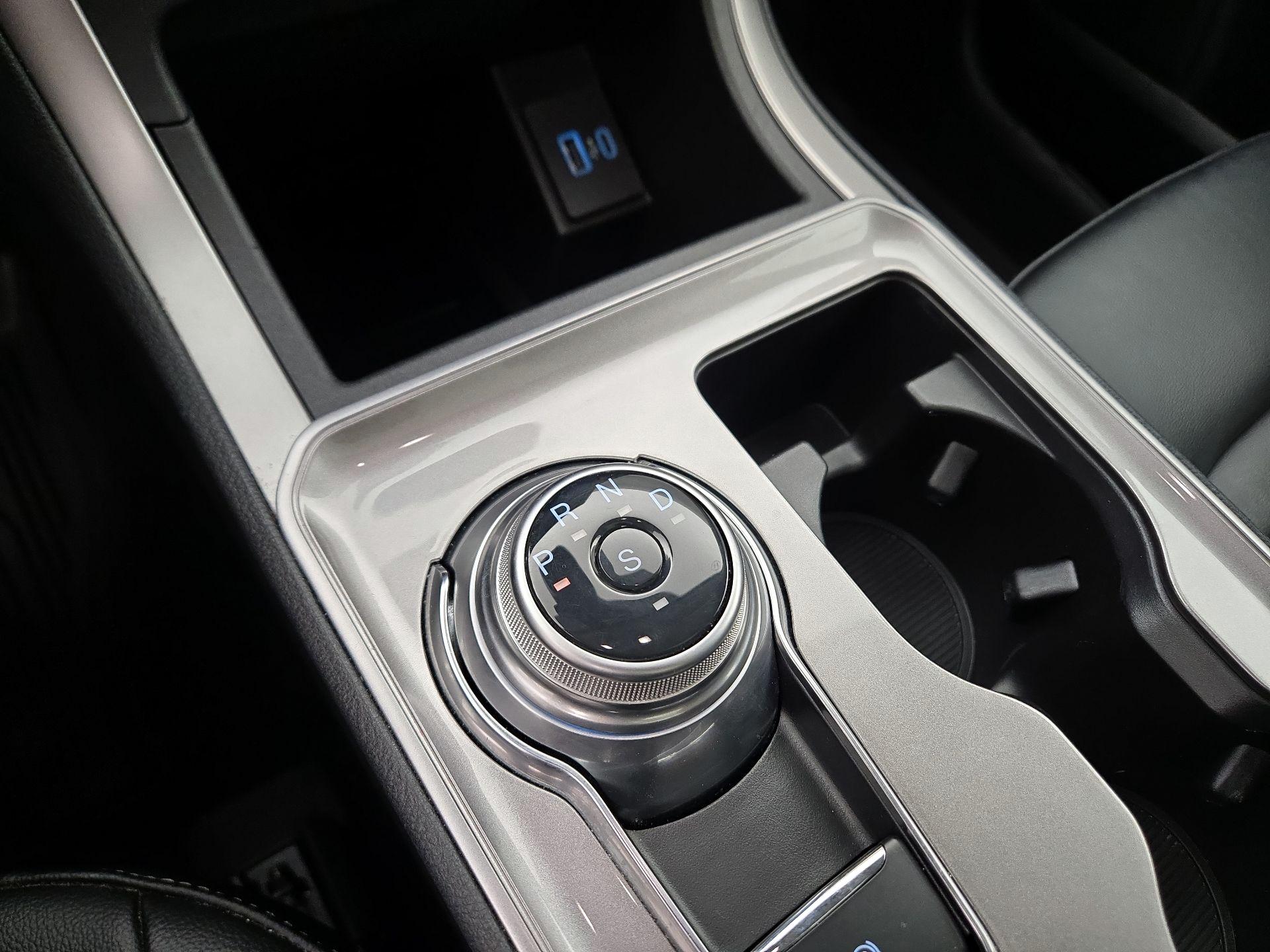 Thumbnail: 2023 Ford Edge - 17