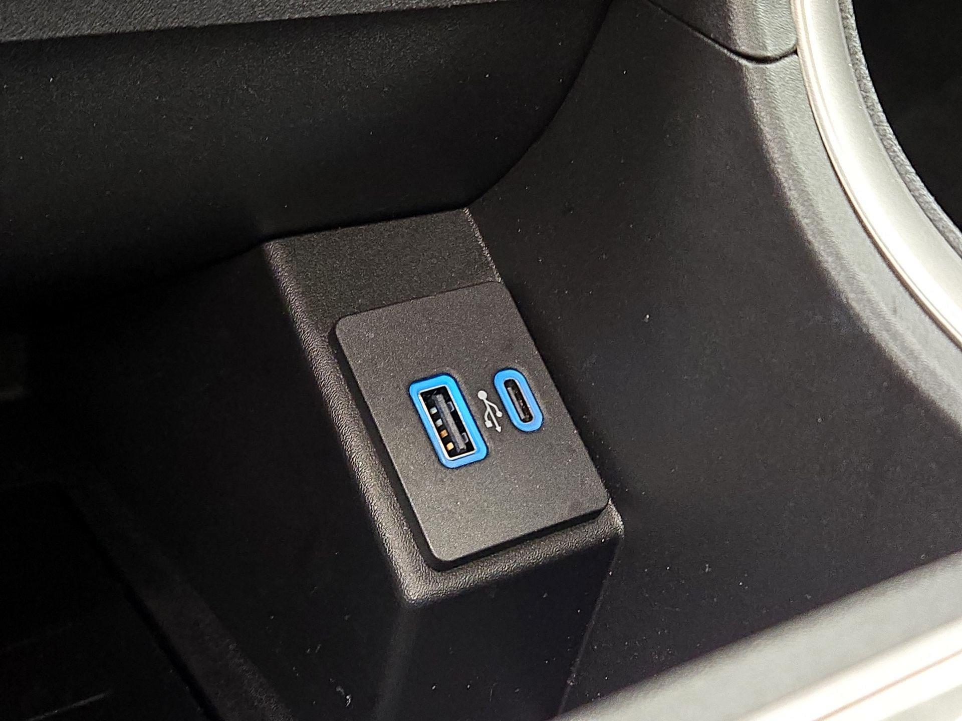 Thumbnail: 2023 Ford Edge - 18