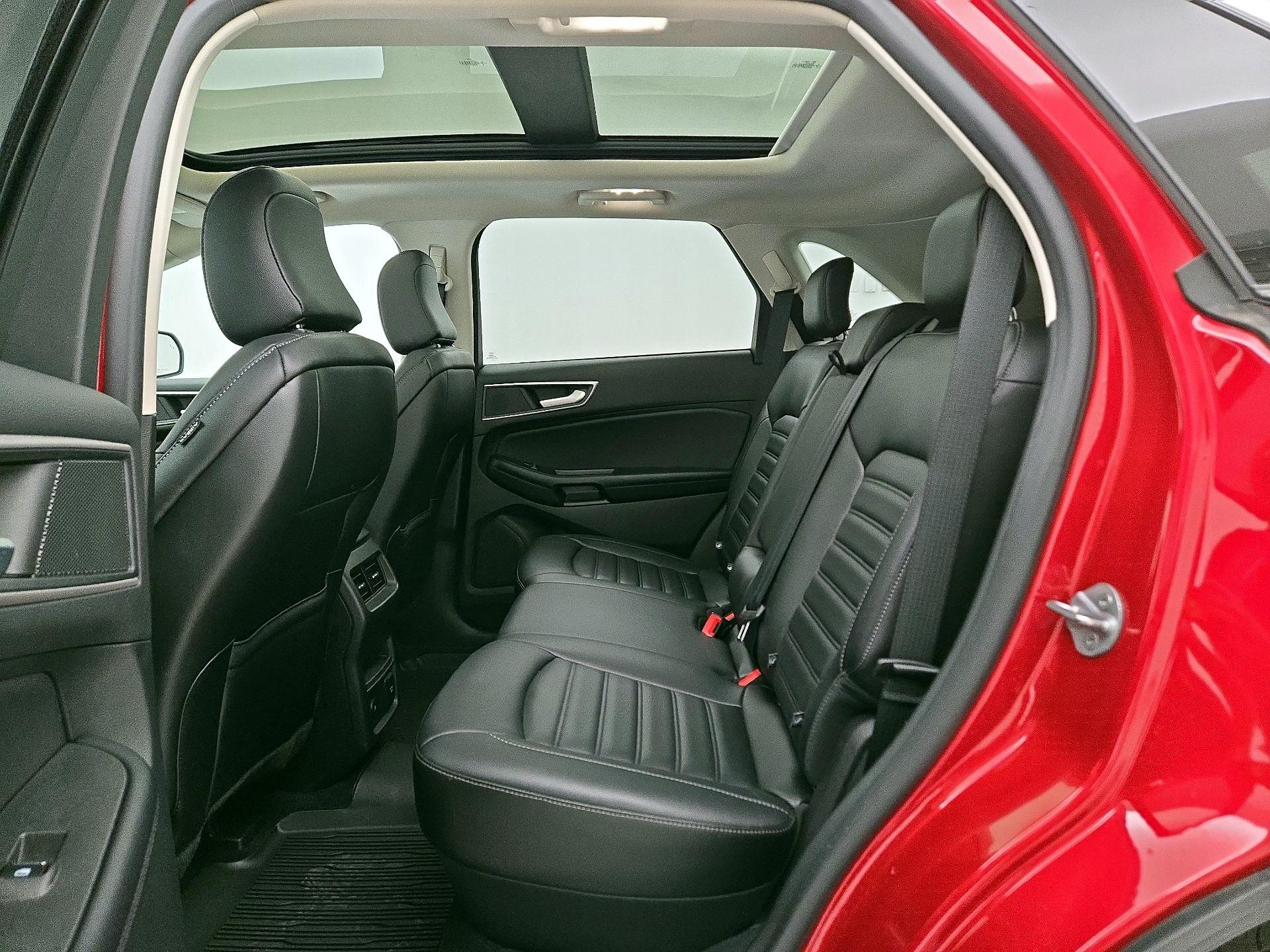 Thumbnail: 2023 Ford Edge - 20