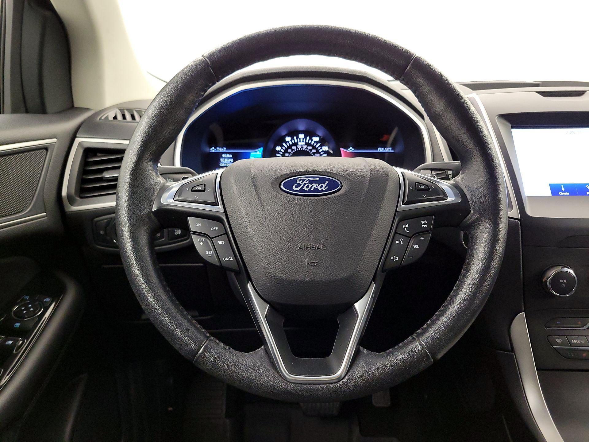 Thumbnail: 2020 Ford Edge - 10