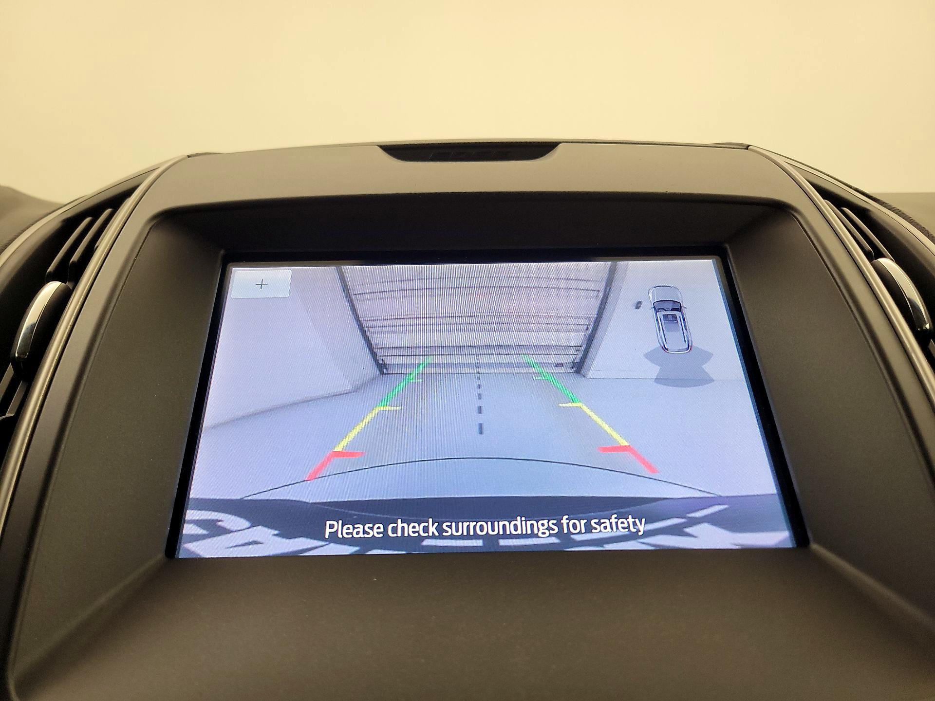 Thumbnail: 2020 Ford Edge - 14