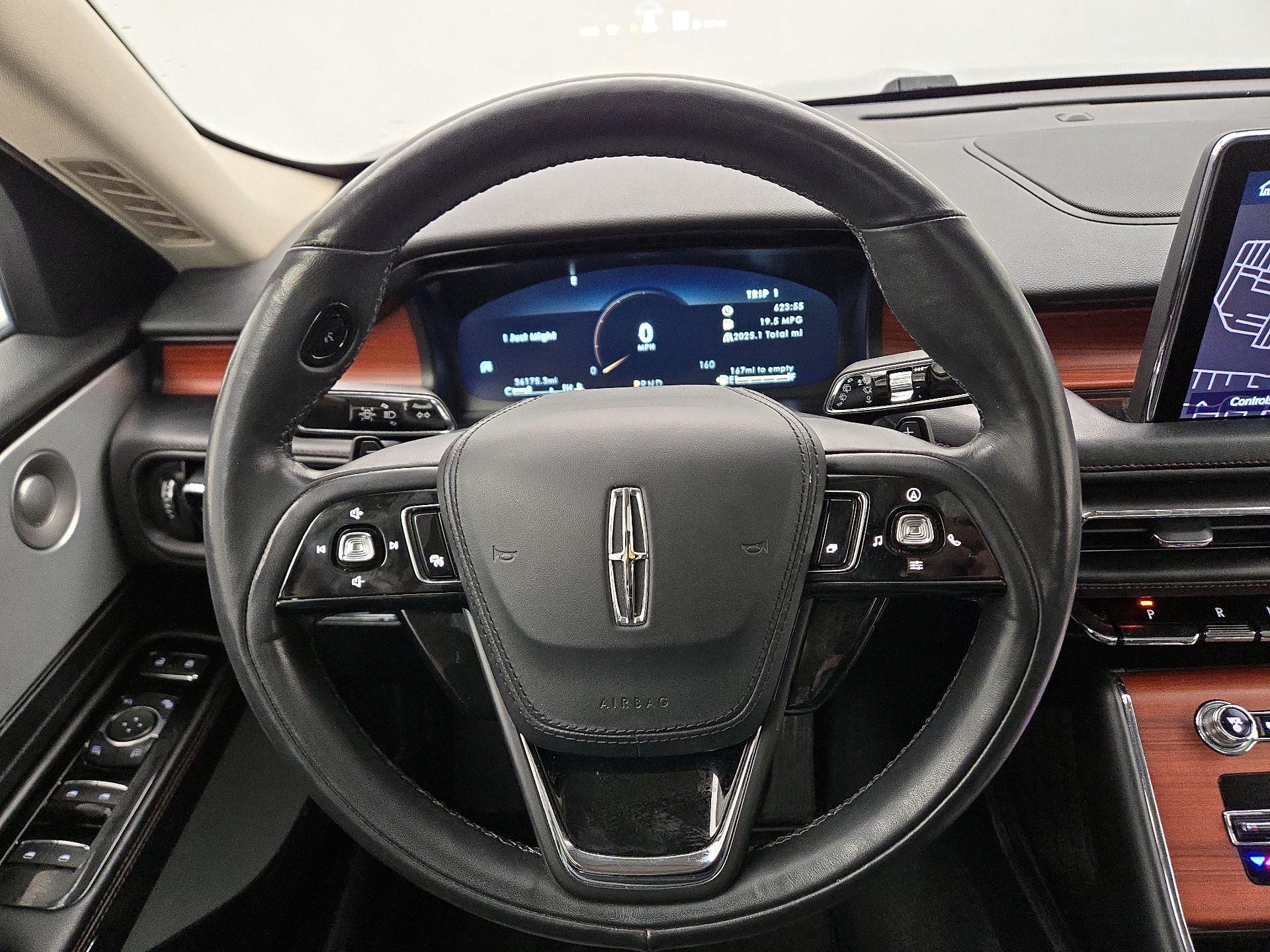 Thumbnail: 2021 Lincoln Aviator - 10