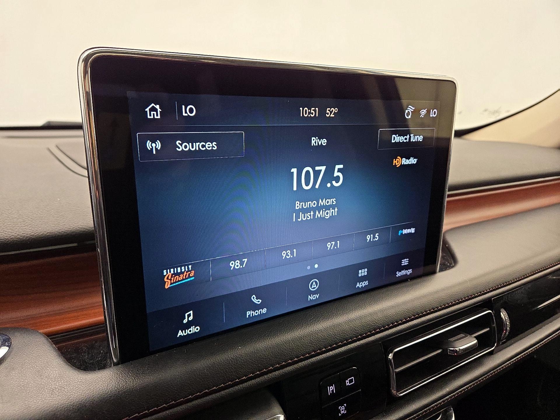 Thumbnail: 2021 Lincoln Aviator - 16